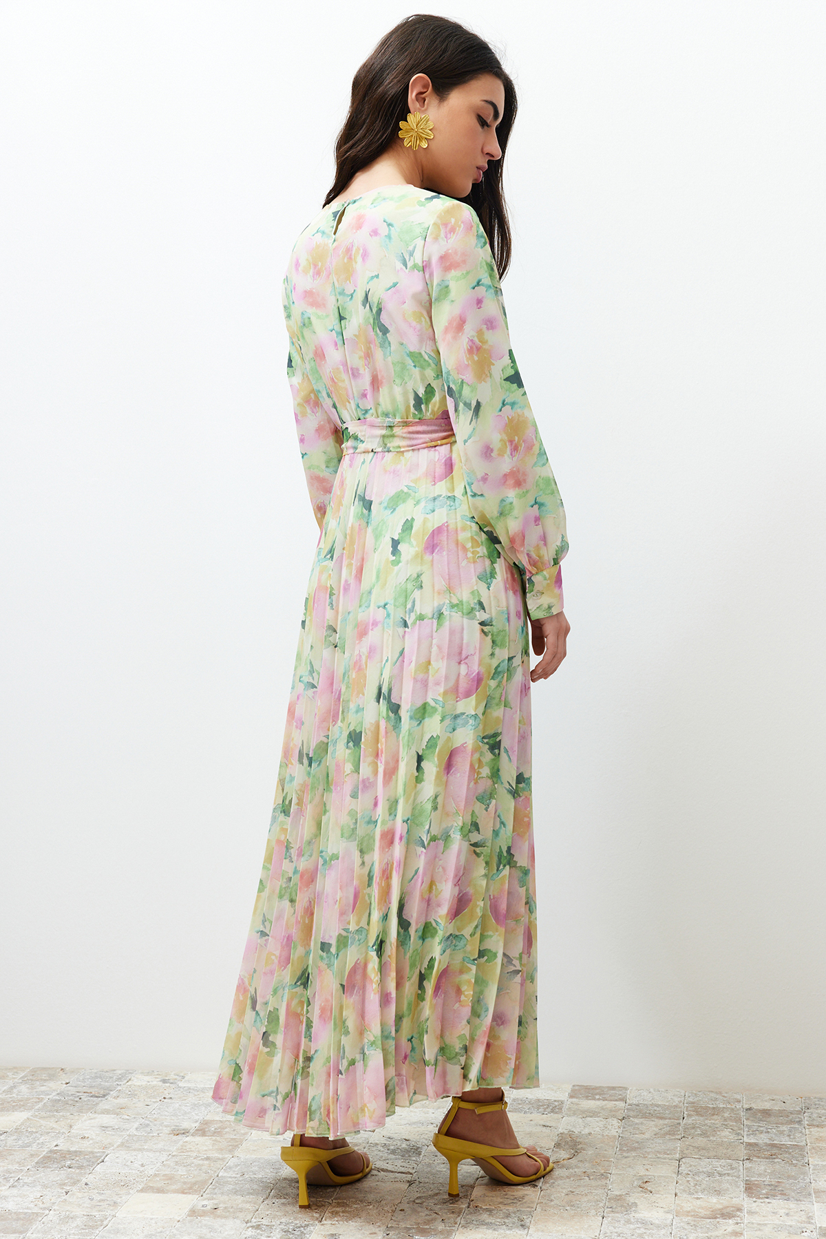 Trendyol Light Green Floral Belt Detailed Lined Pleated Chiffon Woven Dress