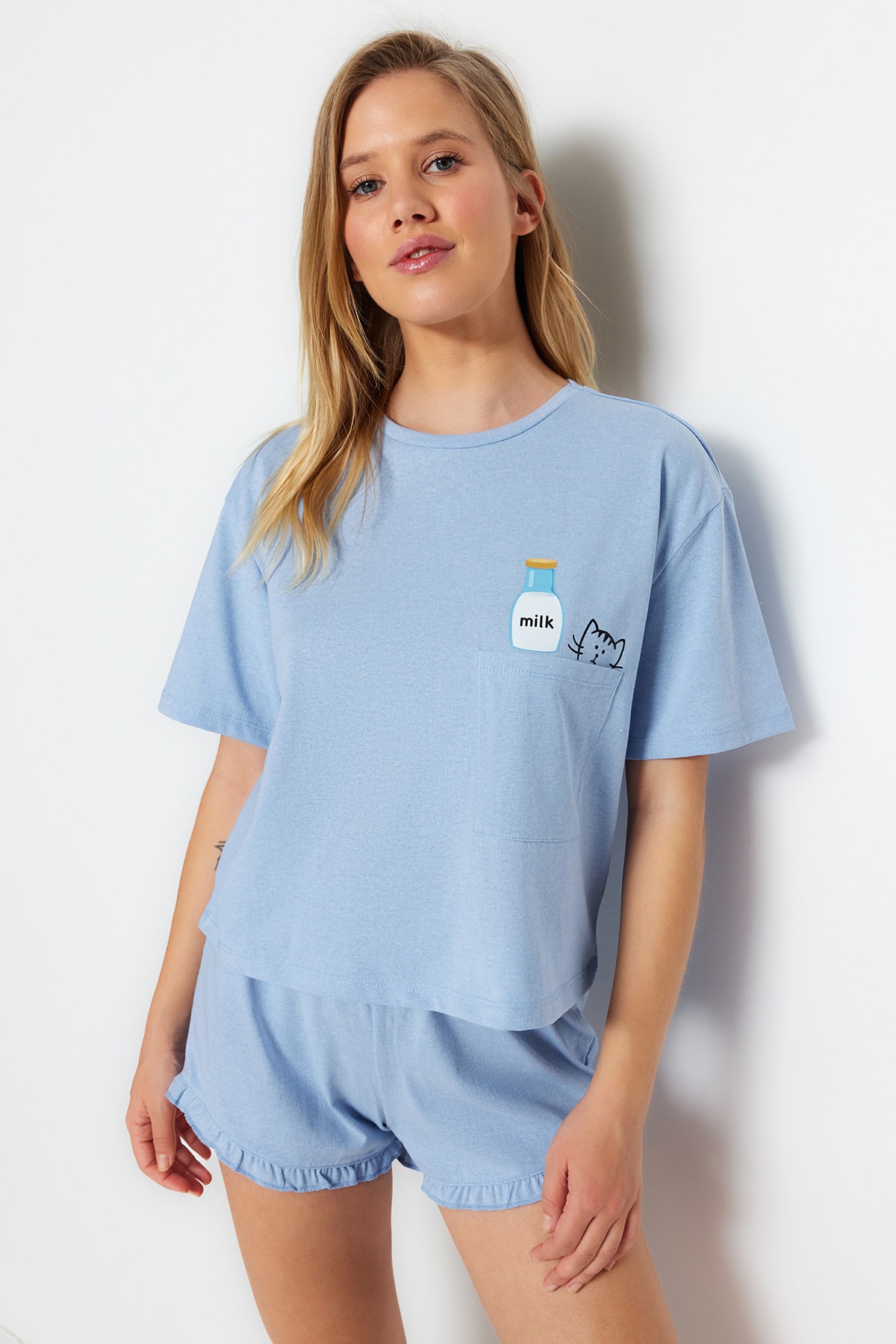 Levně Trendyol Blue Cotton Printed T-shirt-Shorts Knitted Pajamas Set