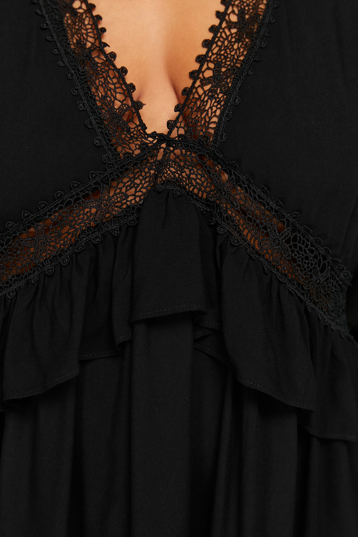 Trendyol Curve Black Sleeve Ruffle Lace Strip Detail Mini Plus Size Beach Dress