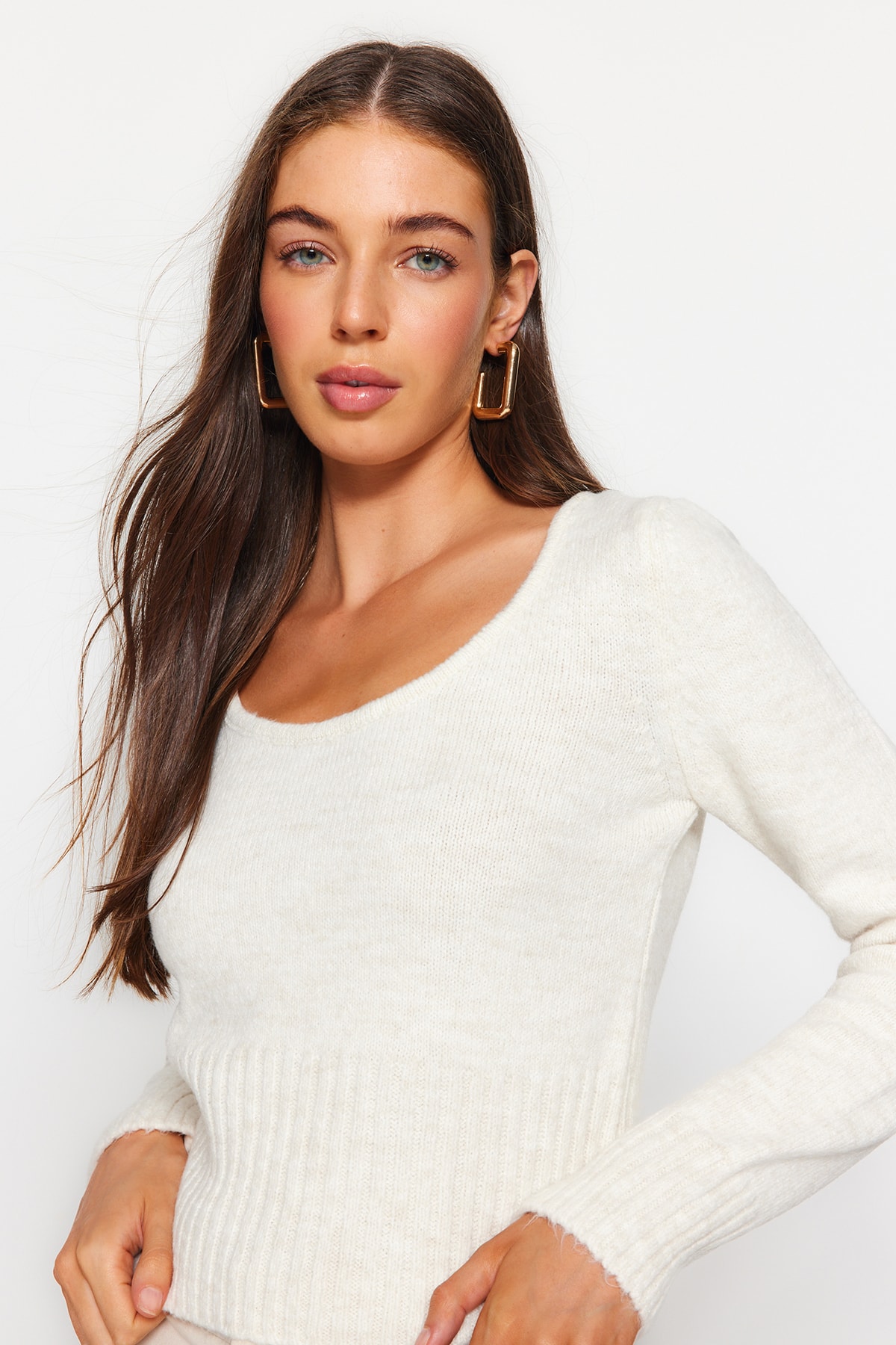 Trendyol Ecru Crop Soft Textured Wool Knitwear Sweater