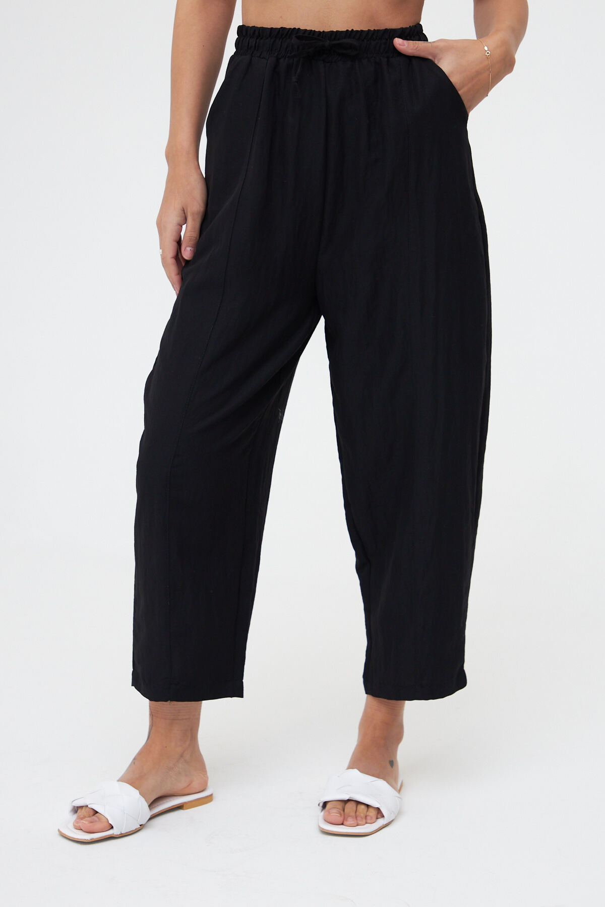 Levně Laluvia Black Pocket Ayrobin Baggy Trousers