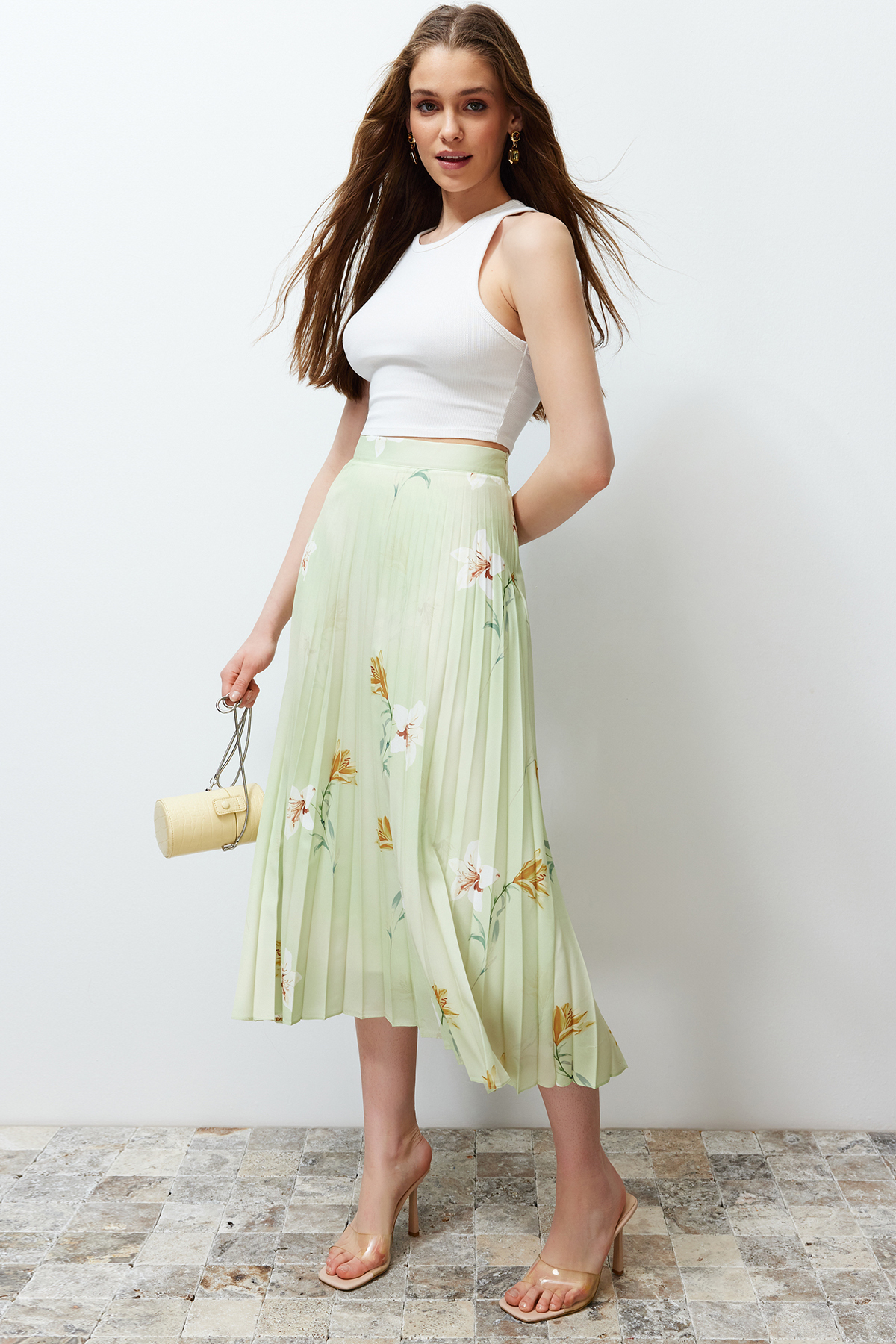 Levně Trendyol Multi Color Floral Pattern Pleated Satin Fabric Maxi Length Woven Skirt