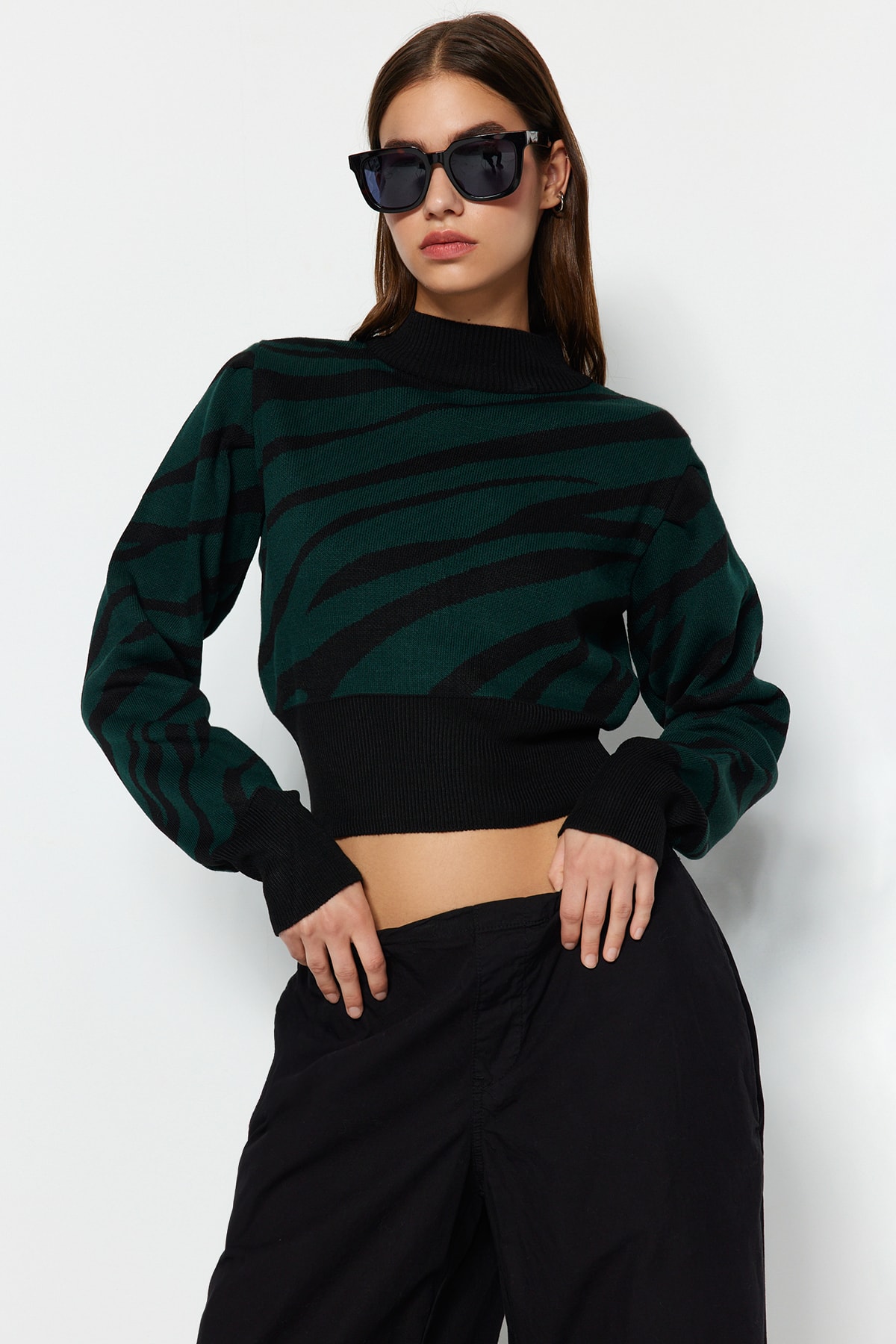Trendyol Emerald Green High Neck Knitwear Sweater