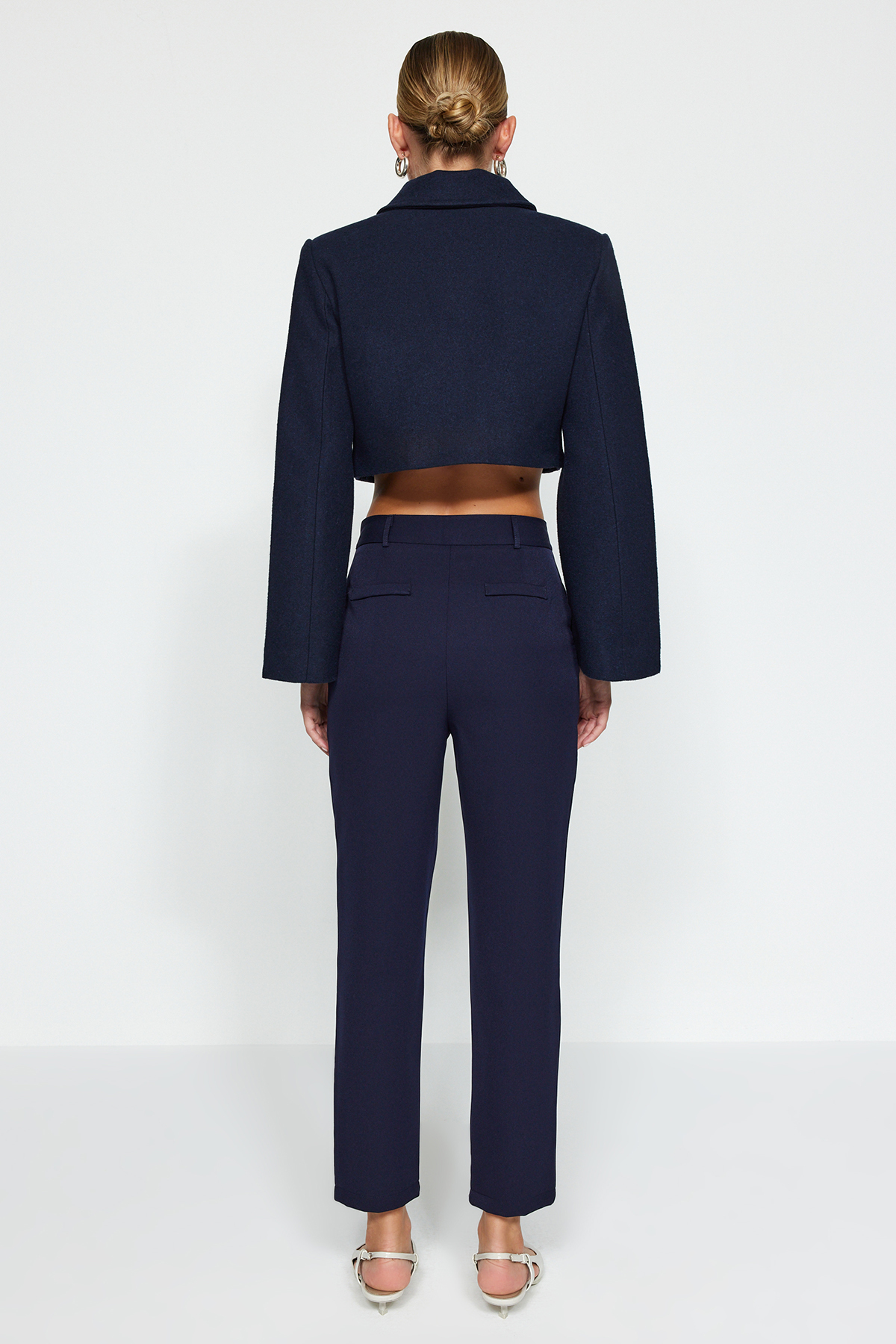 Pantaloni dama, Trendyol Basic