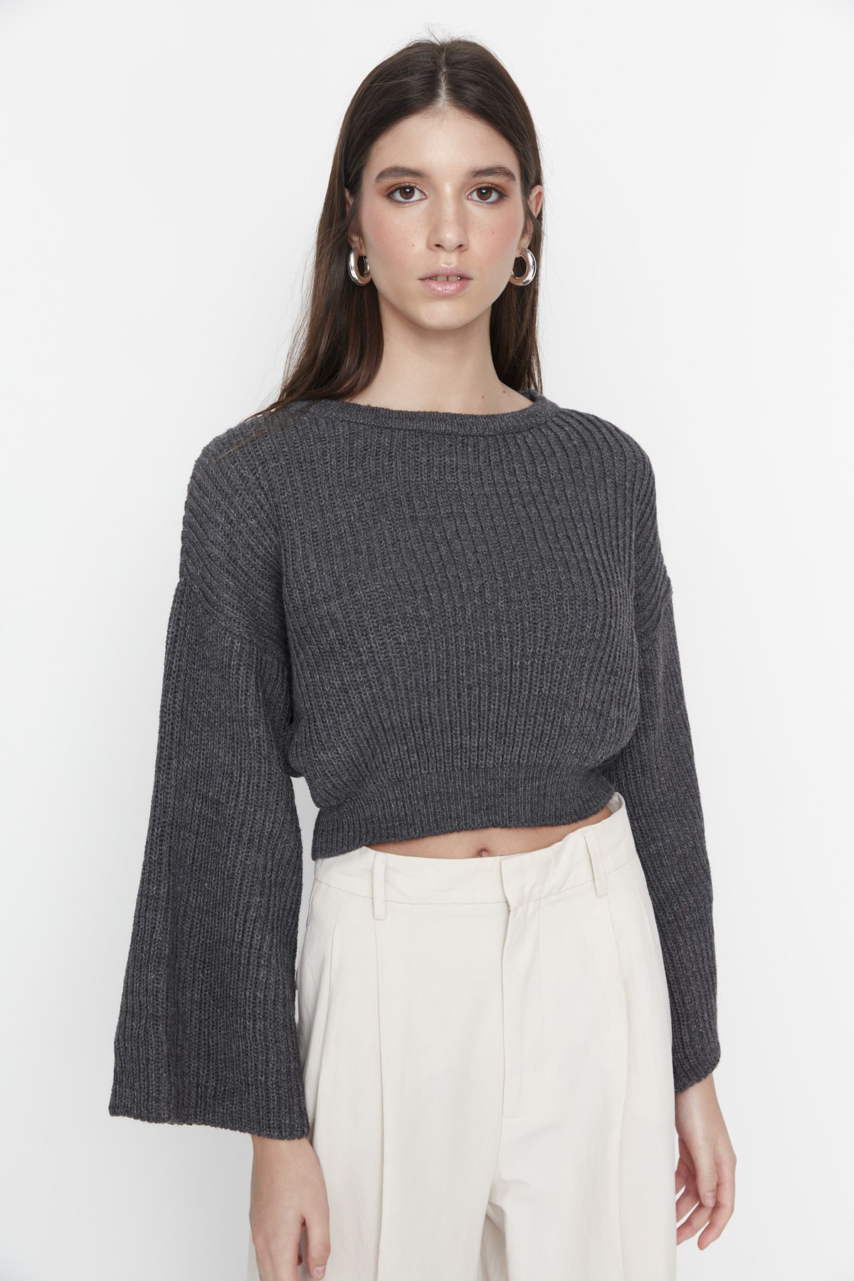 Trendyol Anthracite Crop Spanish Sleeve Knitwear Sweater