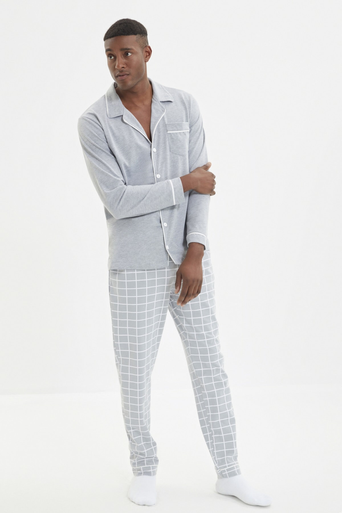 Trendyol Men's Gray Regular Fit Top Bib Detailed Knitted Pajamas Set.
