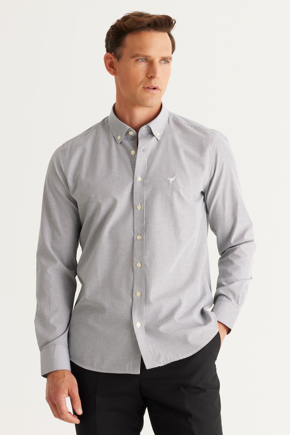 Levně AC&Co / Altınyıldız Classics Men's Anthracite-White Slim Fit Slim Fit Button-down Collar Cotton Striped Shirt