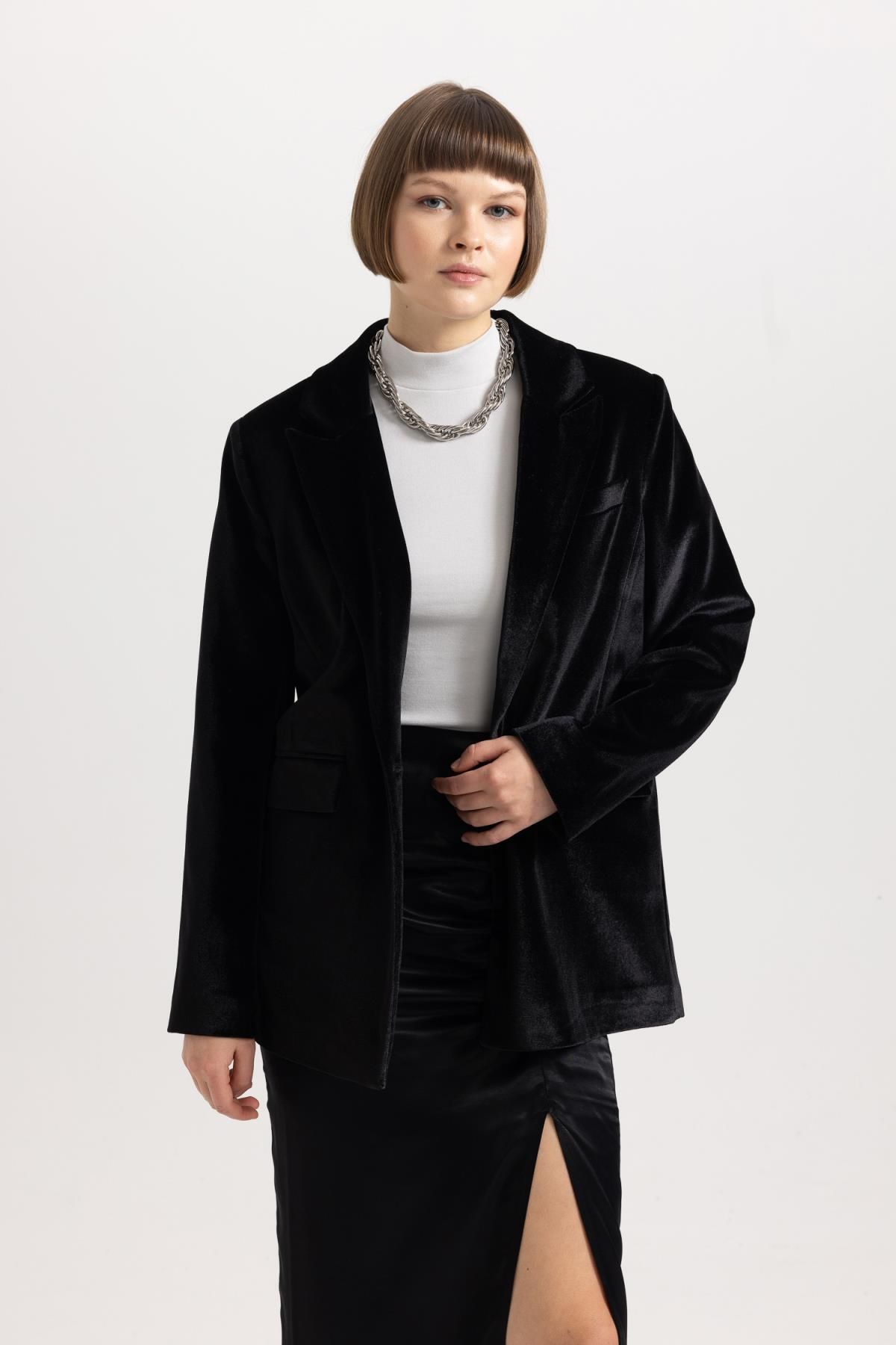 DEFACTO Oversize Fit Velvet Blazer Jacket