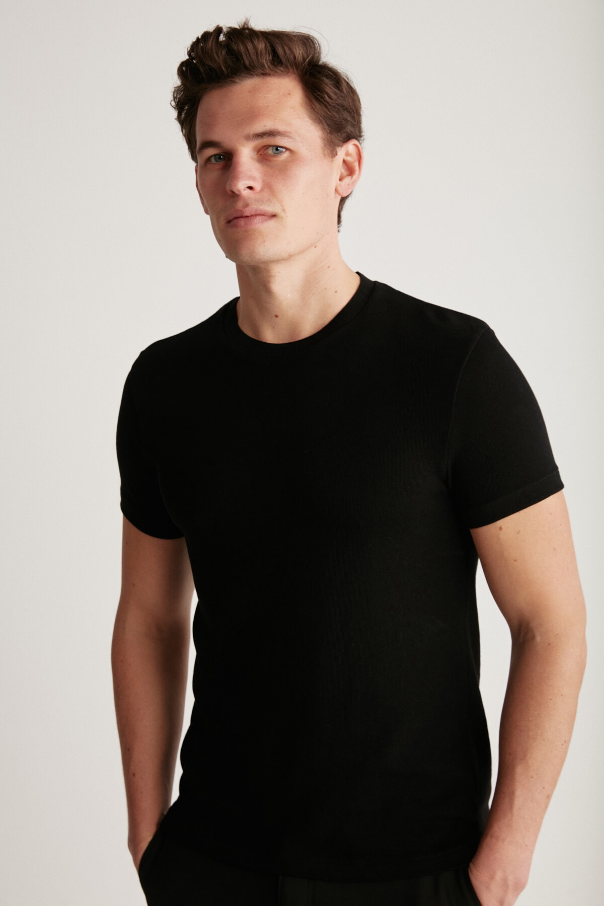 GRIMELANGE Jeremy Men's Slim Fit Knitwear-Looking Fabric Knitwear Collar Thick Textured Black T-shir