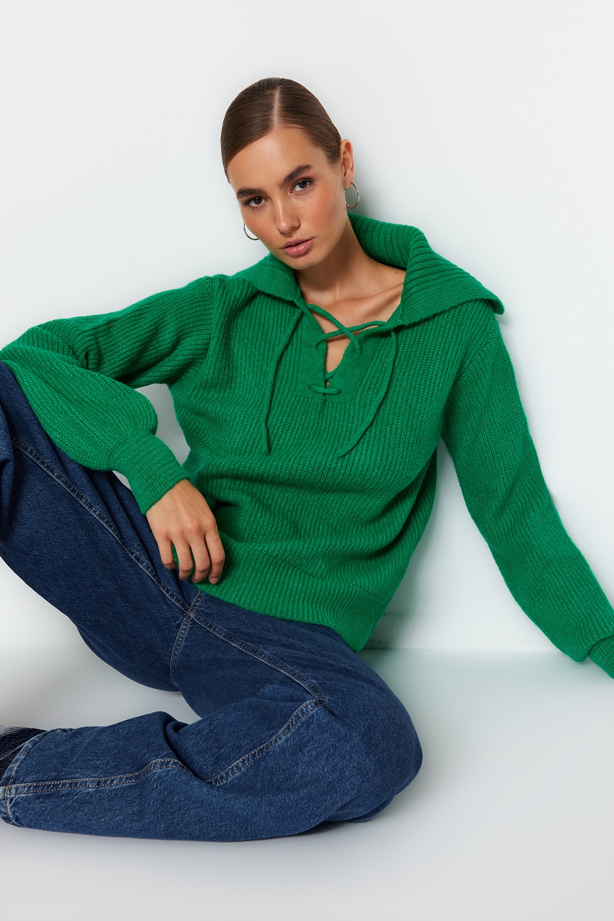 Levně Trendyol zelený pletený svetr s měkkou texturou