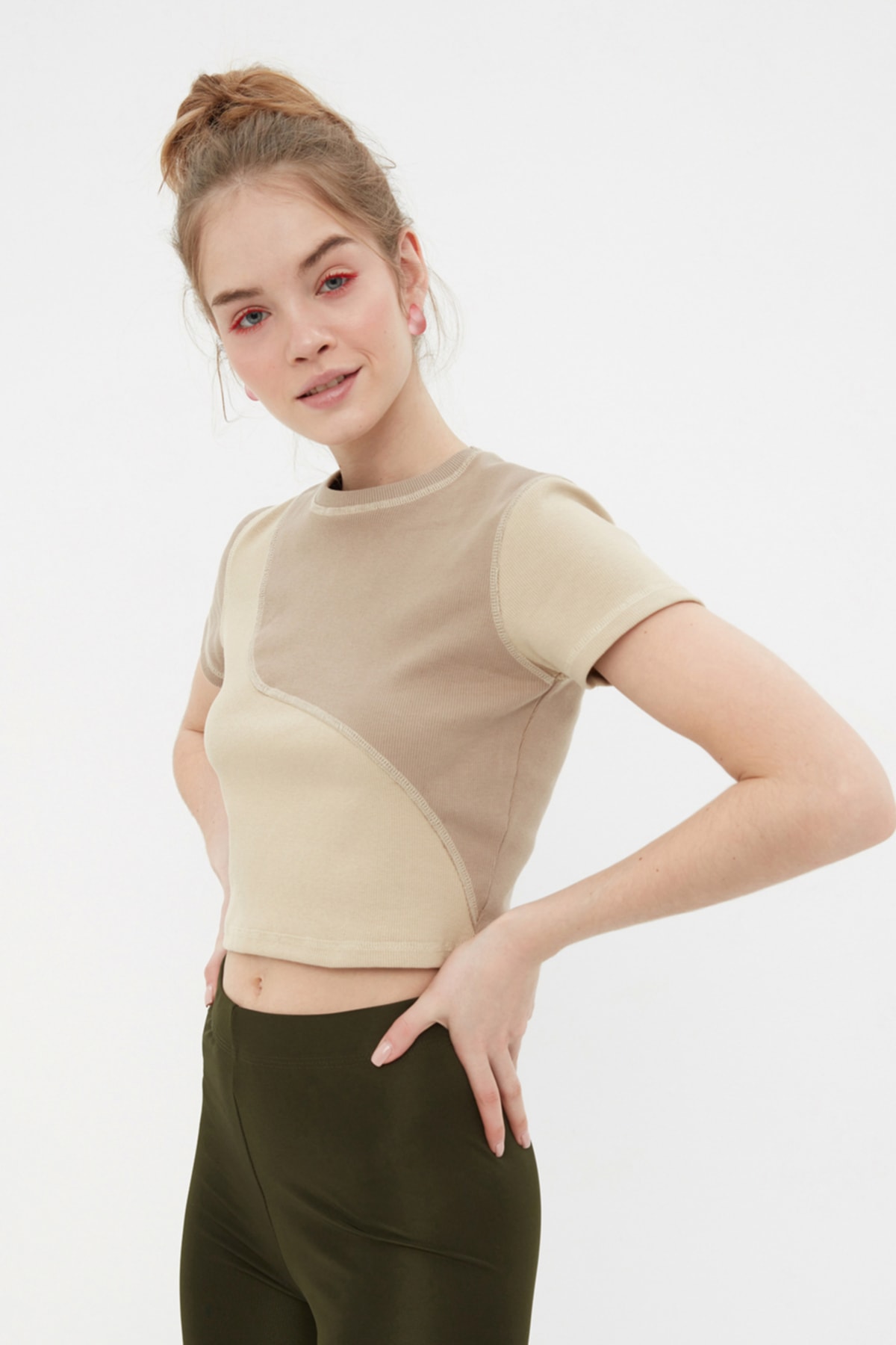 Trendyol Camel Color Block Fitted/Simple Crop Crewneck Ribbed Knitted Blouse