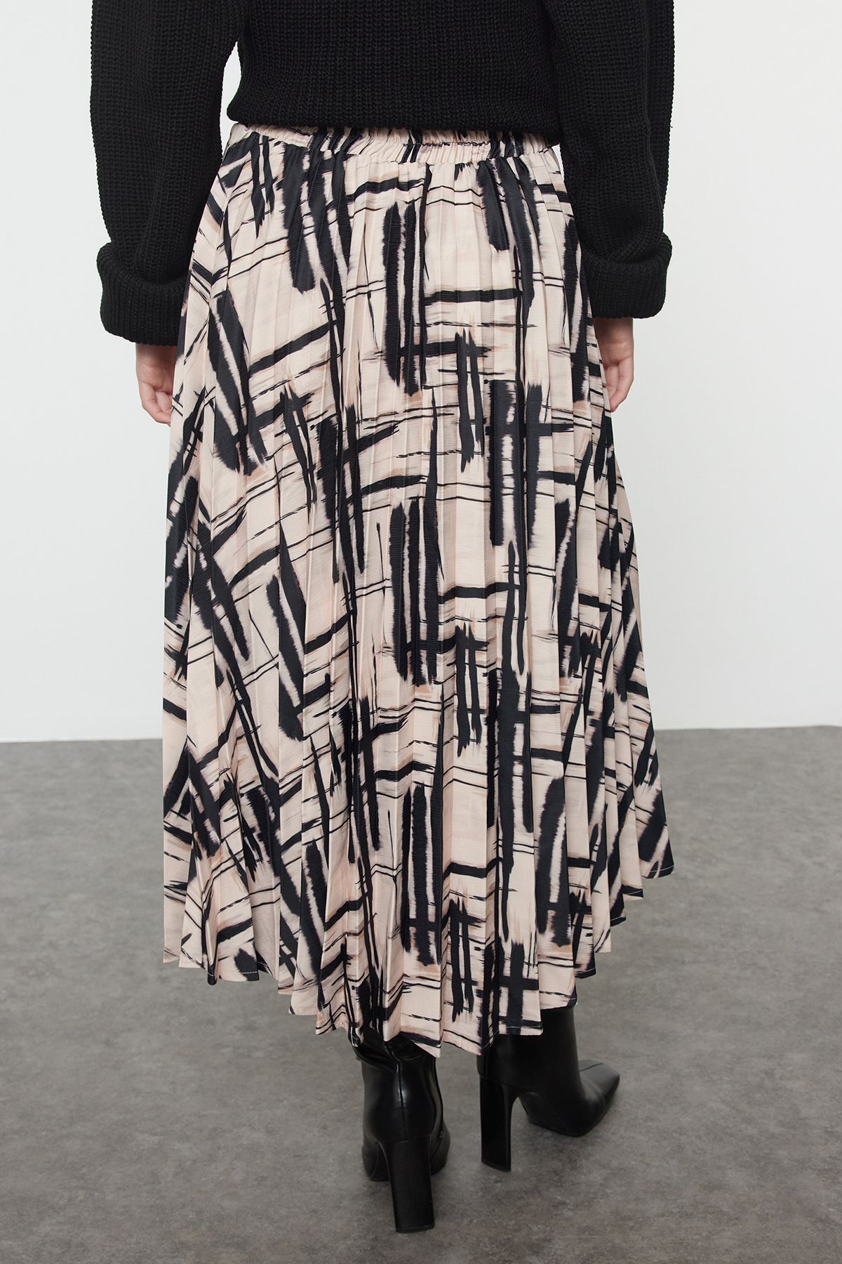 Trendyol Multicolored Patterned Pleated Satin Fabric Midi Length Woven Skirt