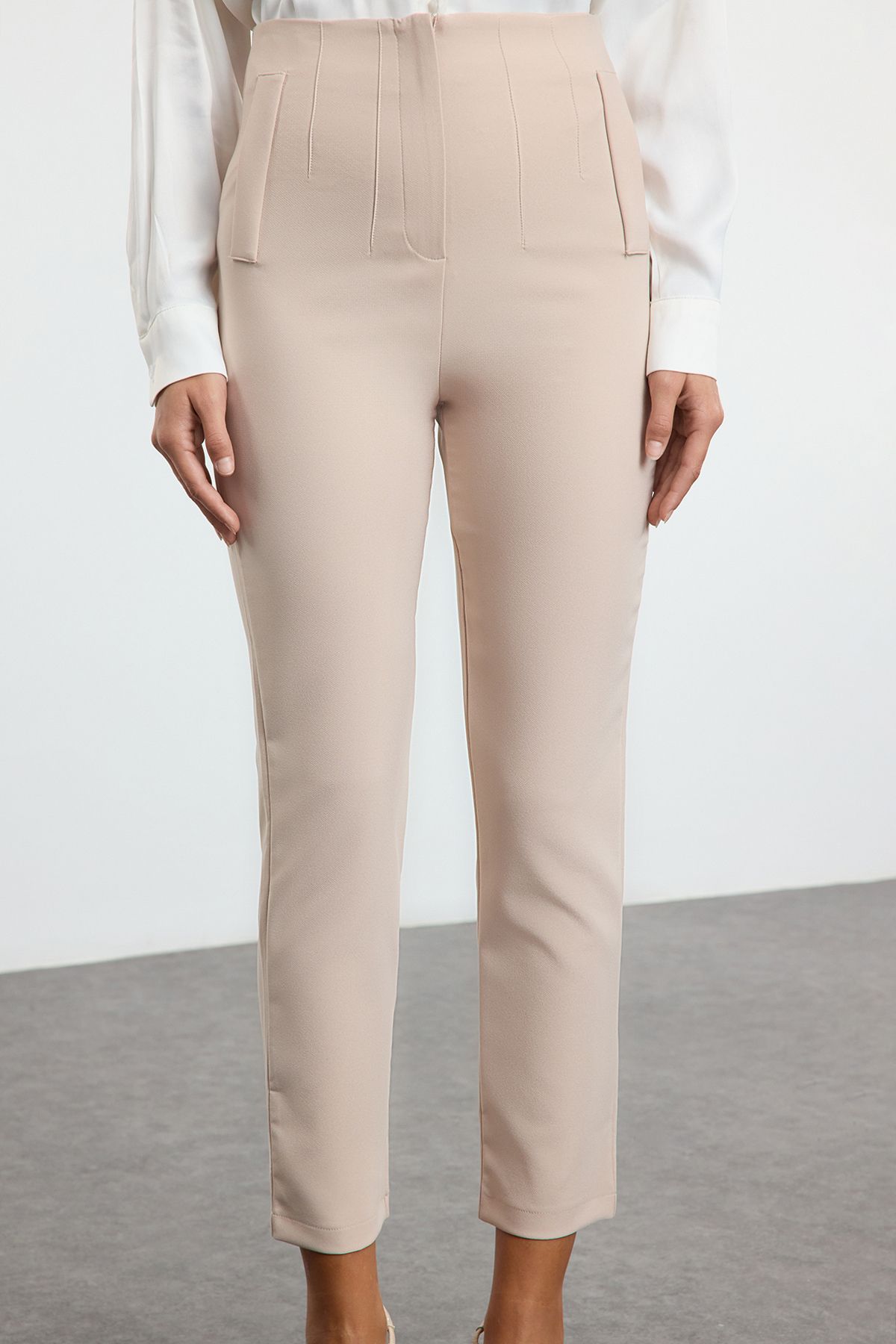 Pantaloni dama, Trendyol