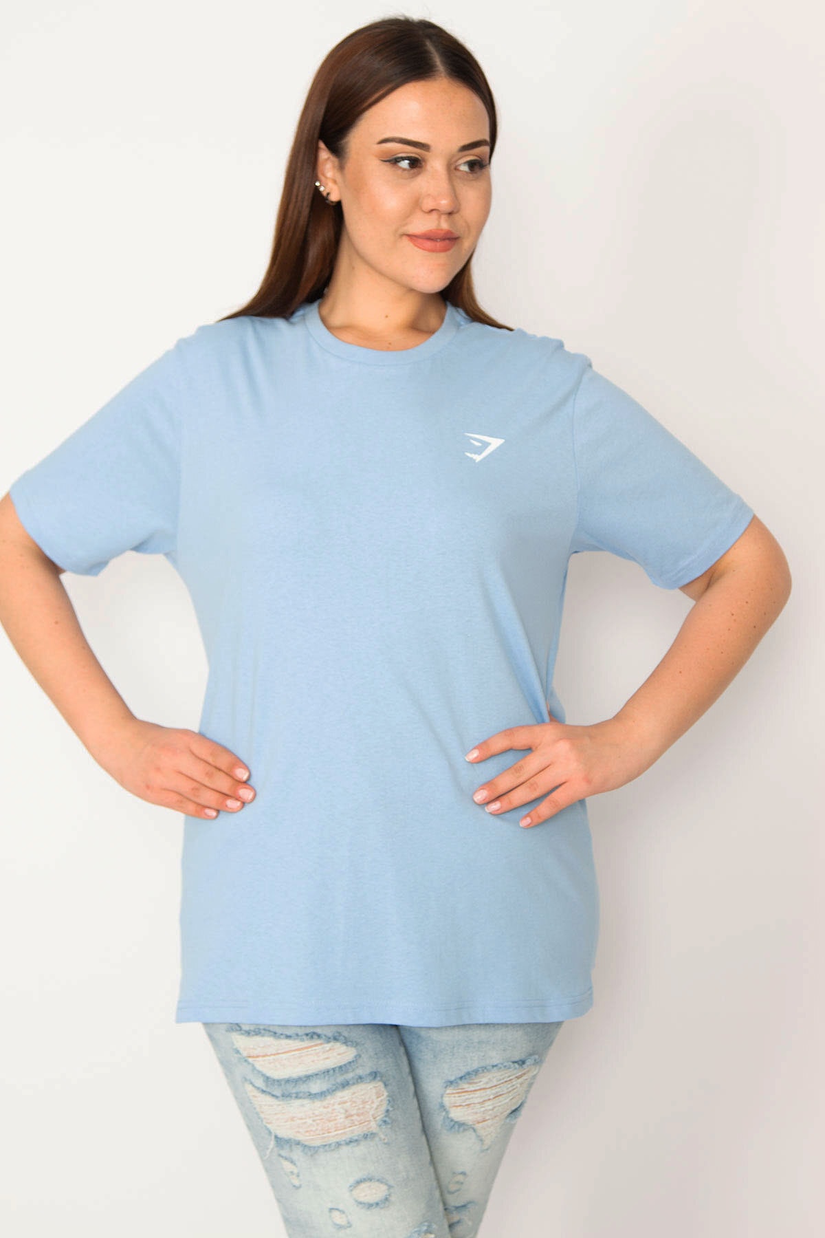 Levně Şans Women's Plus Size Blue Crew-neck Short Sleeve Basic Blouse