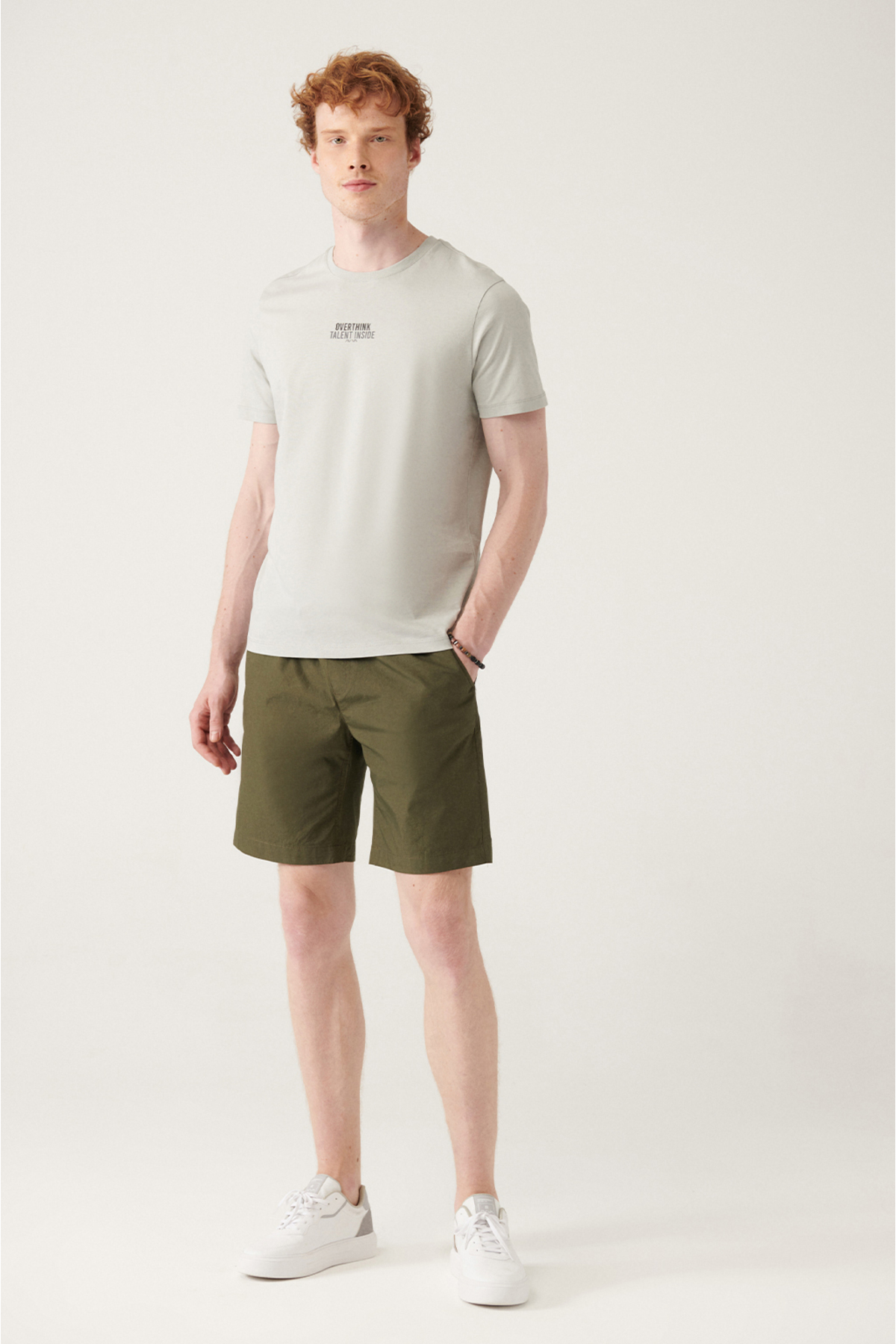 Avva Men's Khaki Stretchy Waisted Relaxed Fit Shorts