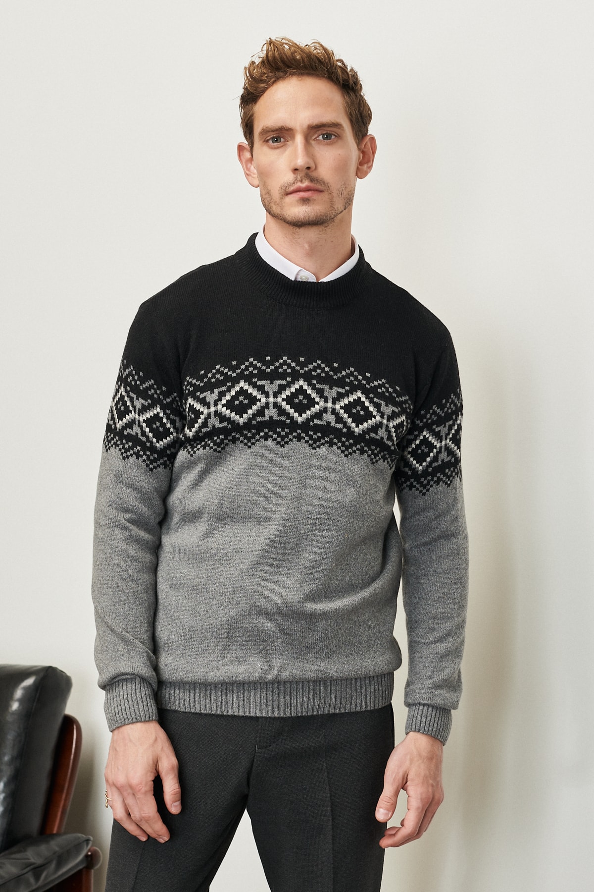 AC&Co / Altınyıldız Classics Men's Black-smoked Standard Fit Normal Cut Half Turtleneck Ruffled Soft Textured Knitwear Sweater