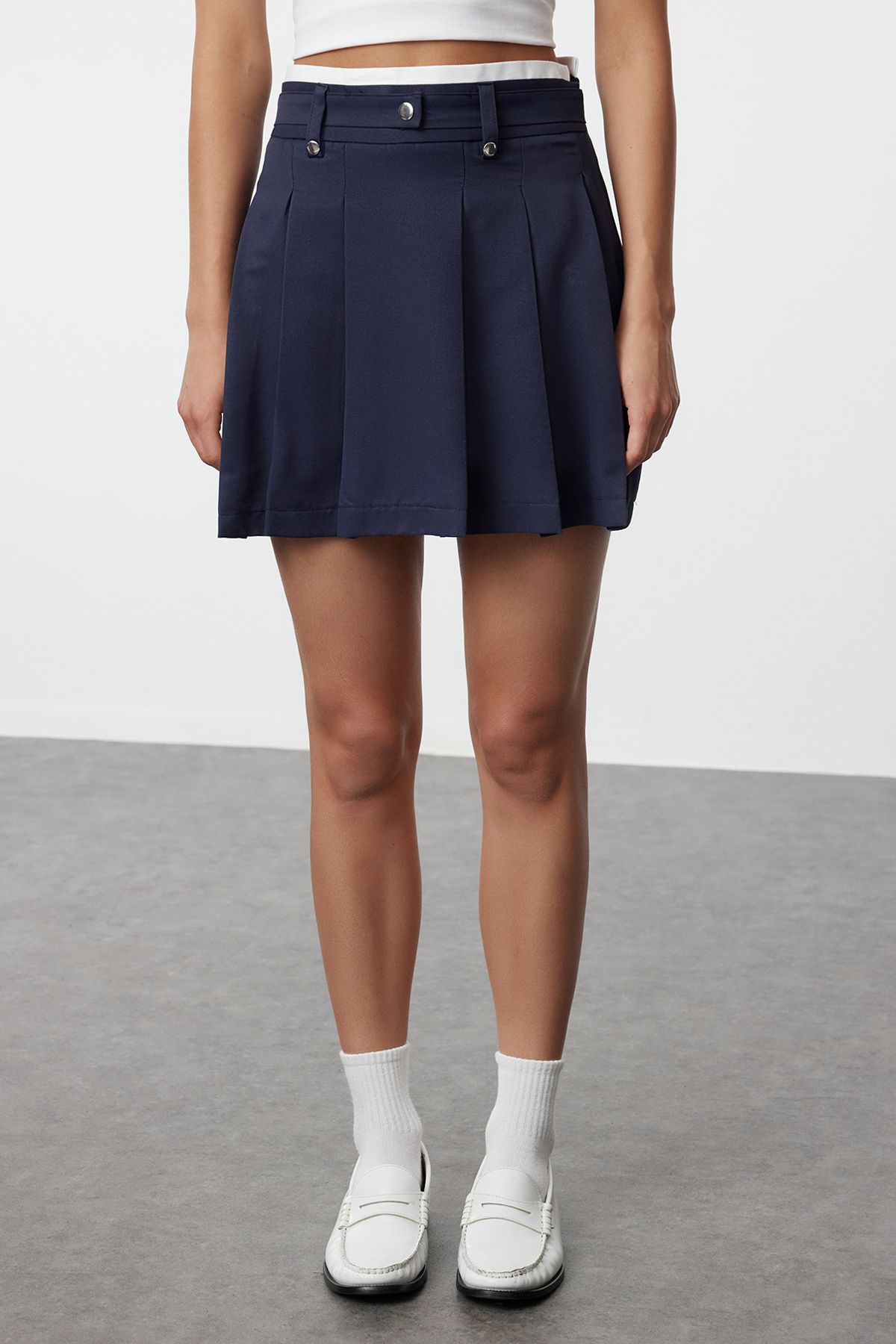 Trendyol Navy Blue Double Belt Detailed Pleated Mini Woven Skirt