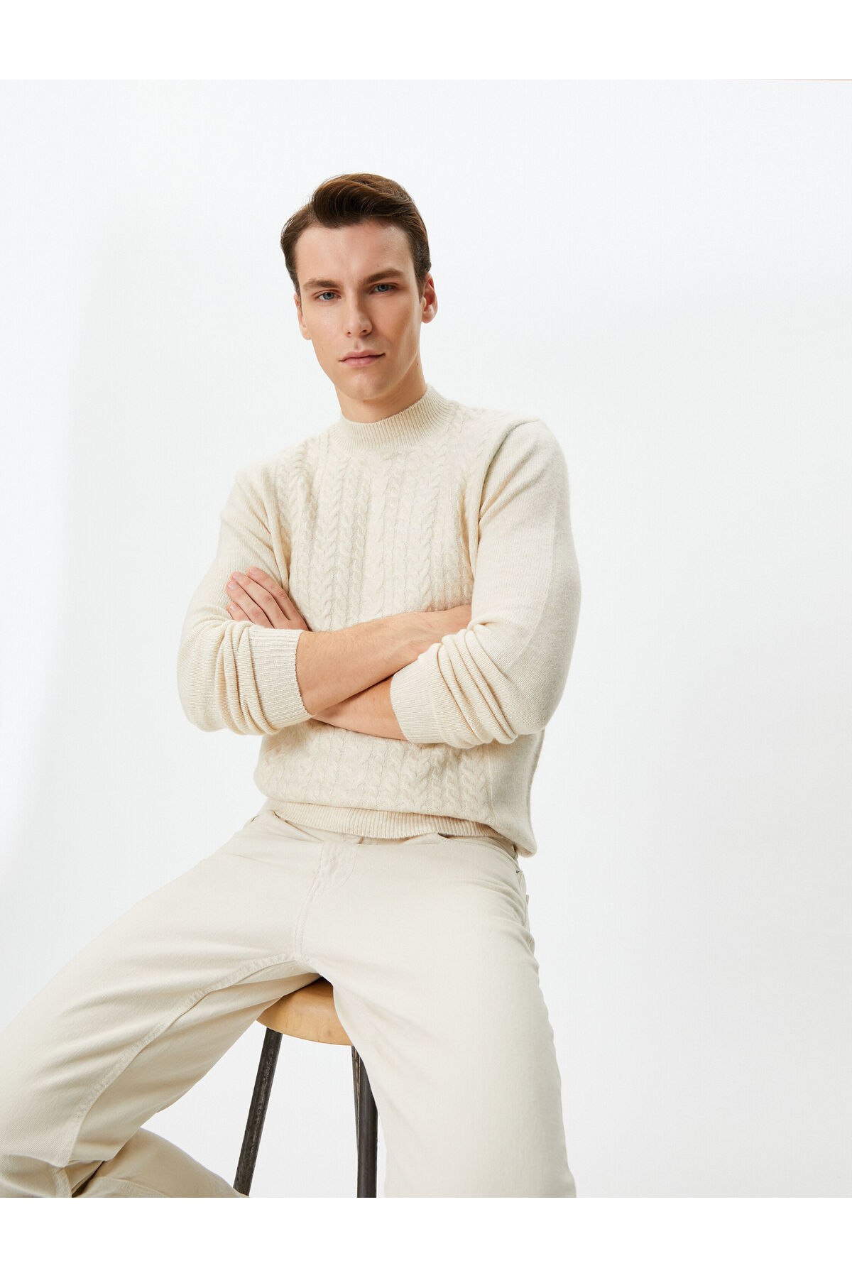 Levně Koton Half Turtleneck Sweater Knitwear Slim Fit Knit Textured