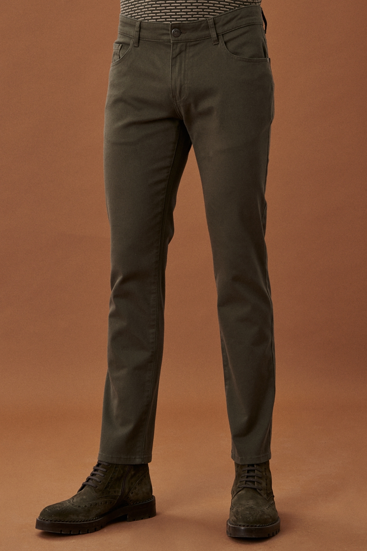 AC&Co / Altınyıldız Classics Men's Khaki Slim Fit Slim Fit Cotton Flexible Chino Trousers.