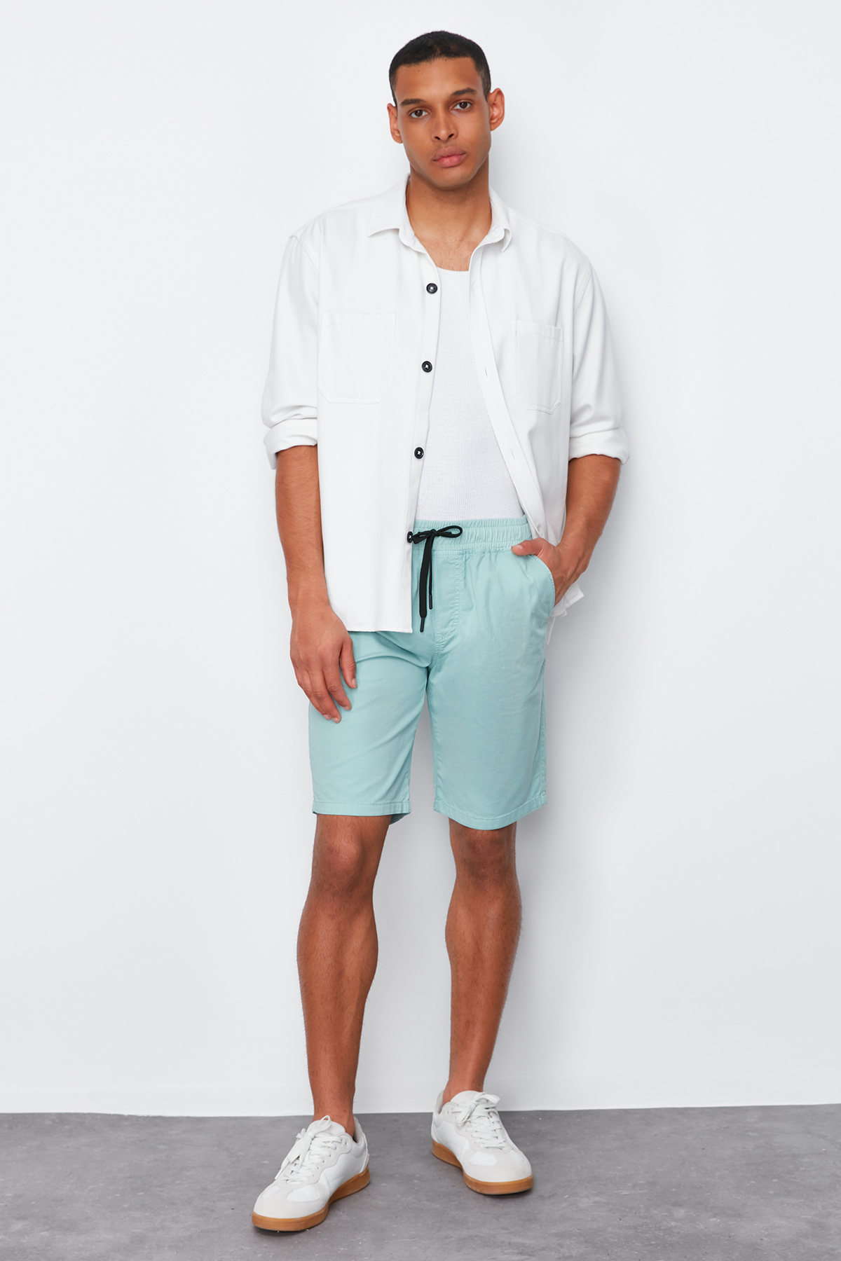 Trendyol Mint Color Regular Shorts
