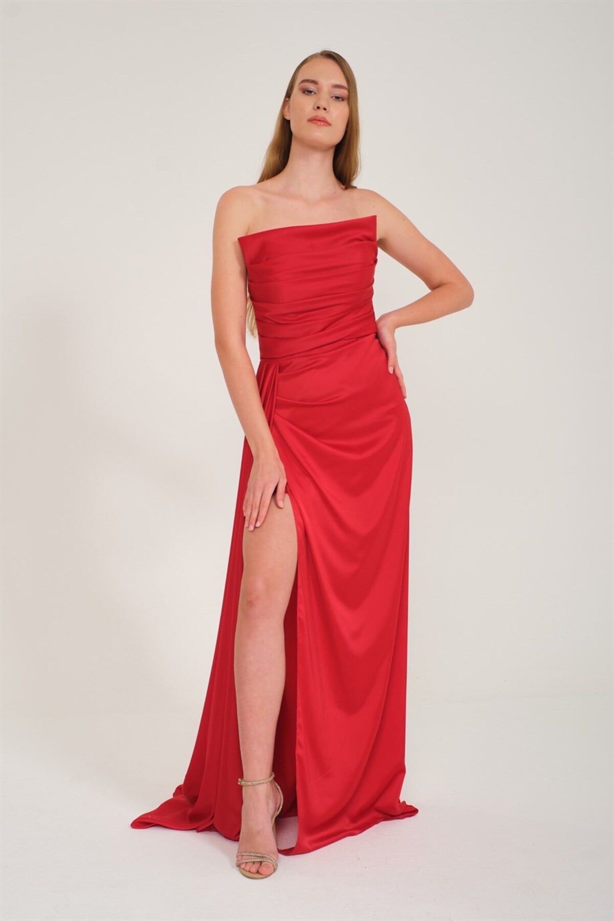 Levně Carmen Red Slit Satin Evening Dress With Cat Ears Dress