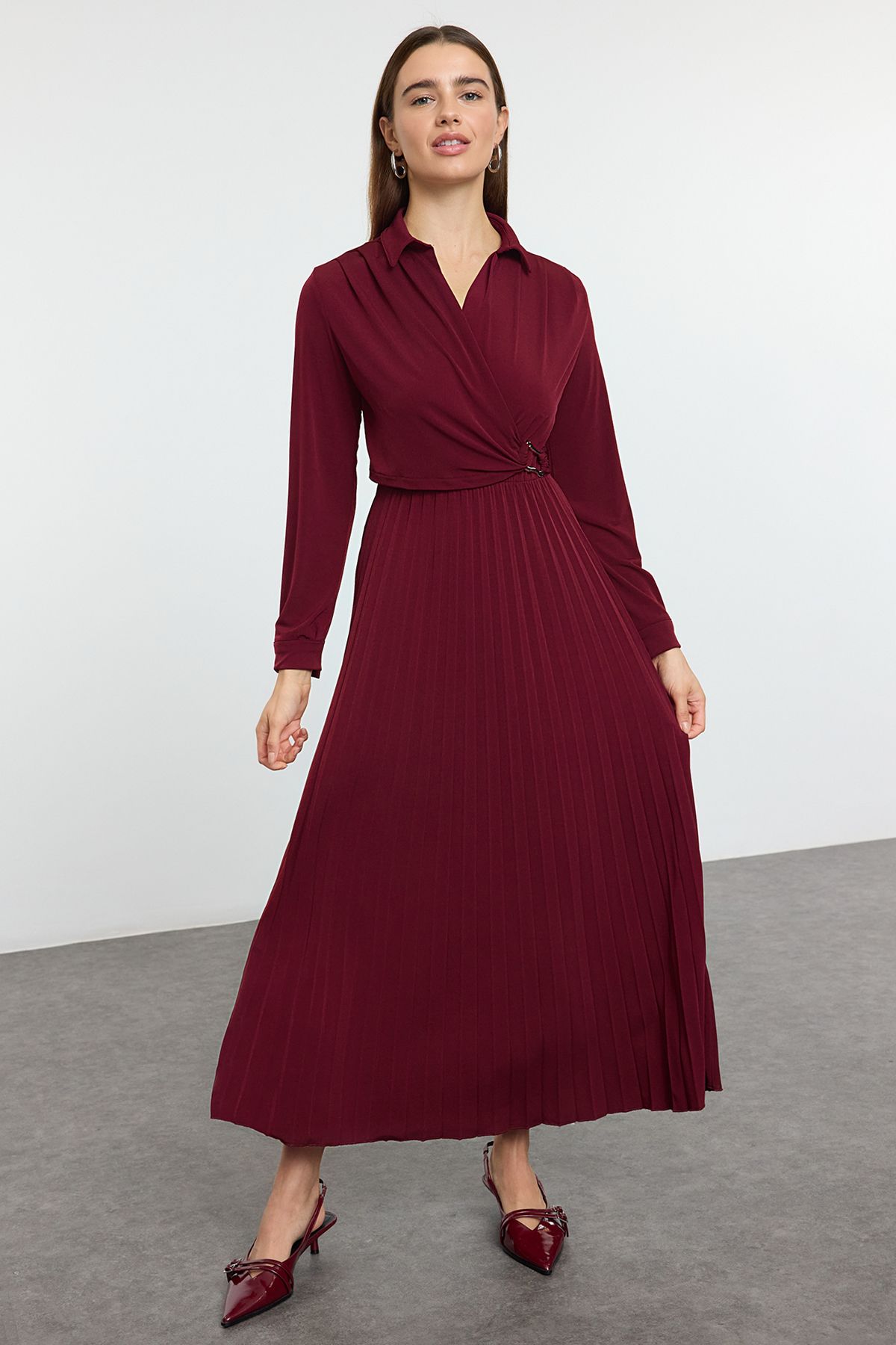 Trendyol Burgundy Double Breasted Pleated Accessory Detailed Knitted Dress