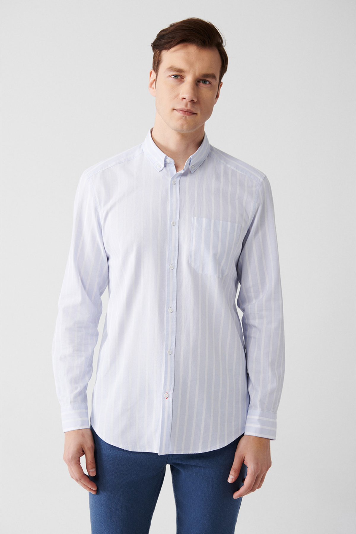 Avva Men's Light Blue 100% Cotton Oxford Buttoned Collar Striped Standard Fit Regular Fit Shirt