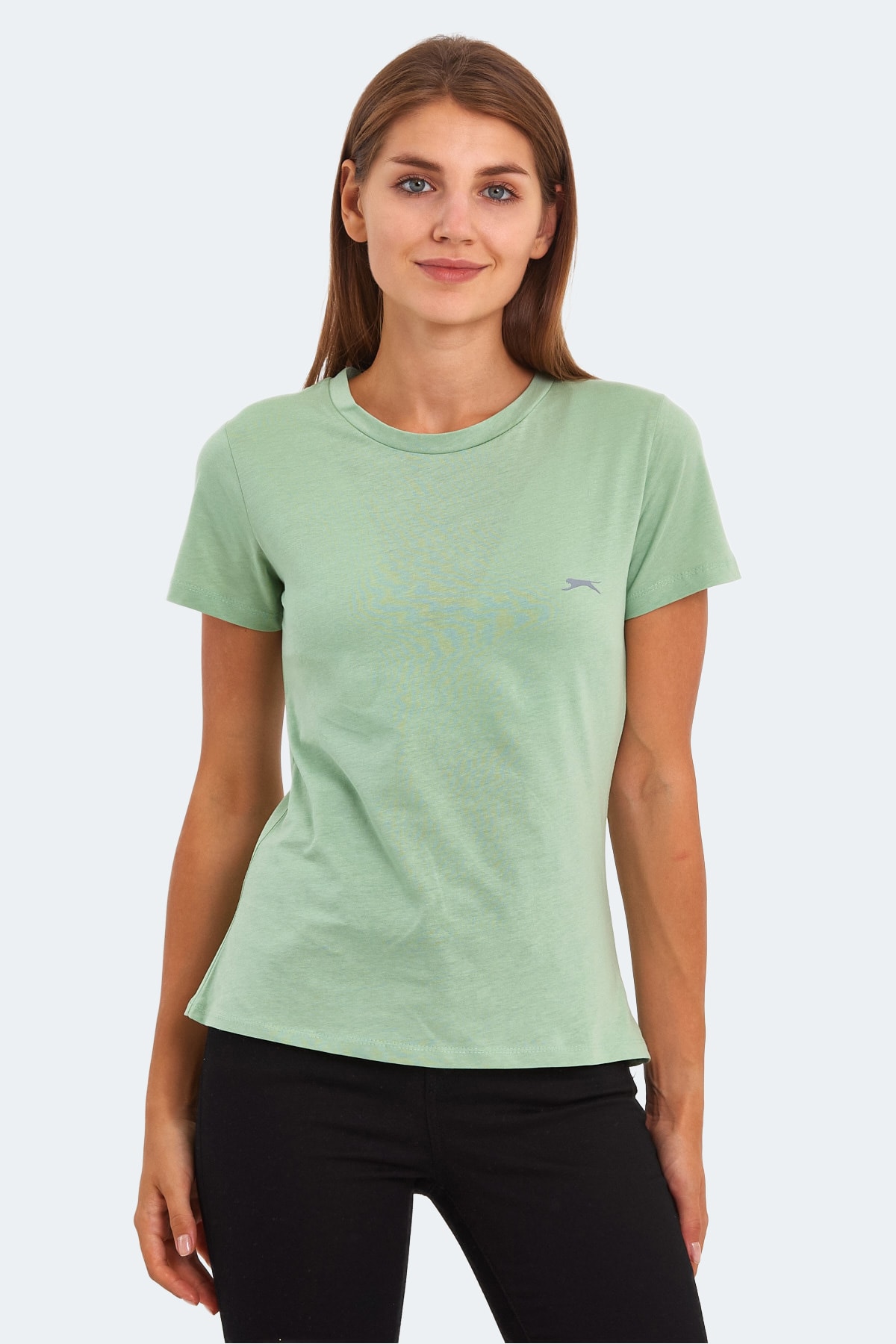 Levně Slazenger KORNELI I Women's T-Shirt Light Green