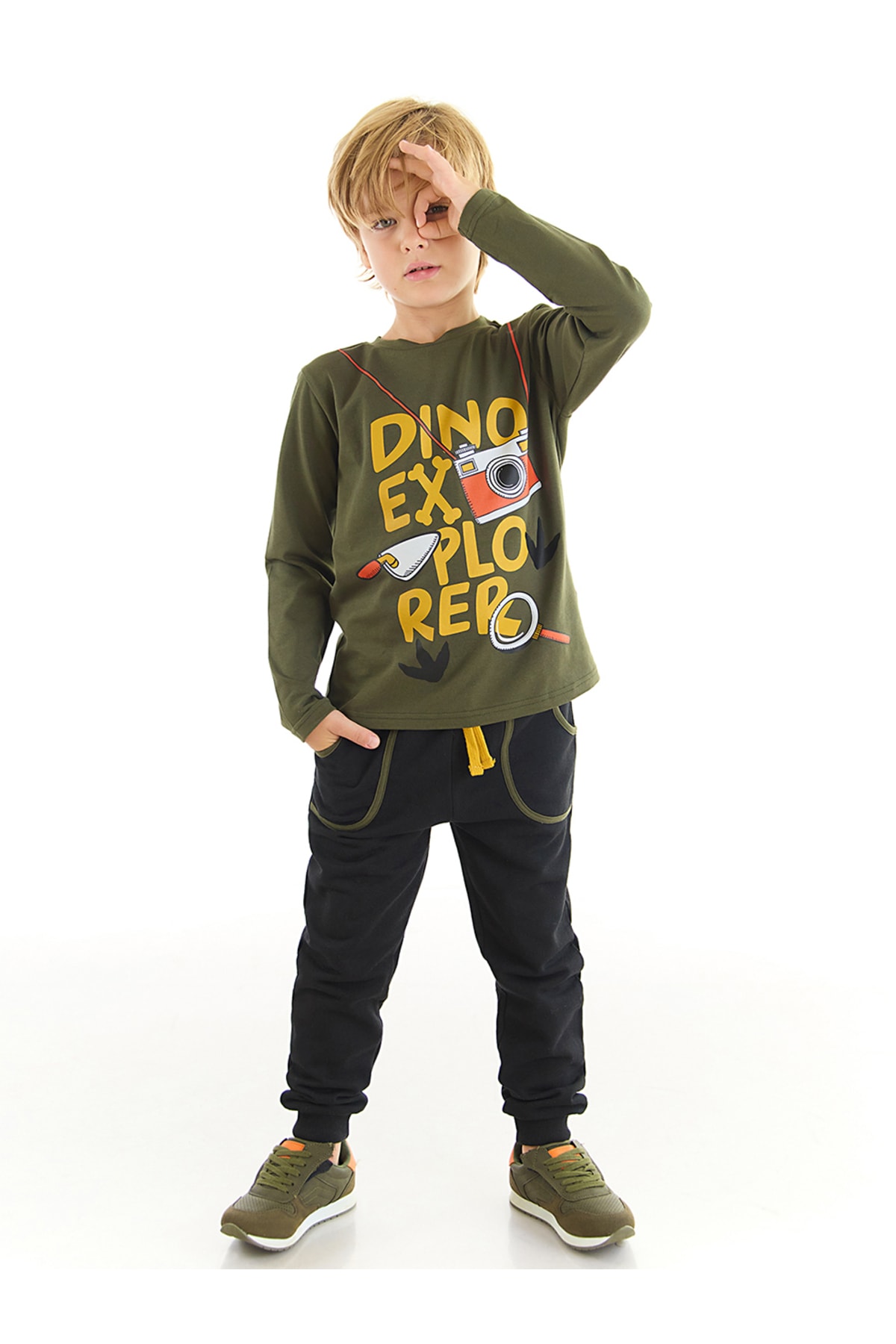Levně Denokids Dino Explorer Boys T-shirt Pants Set