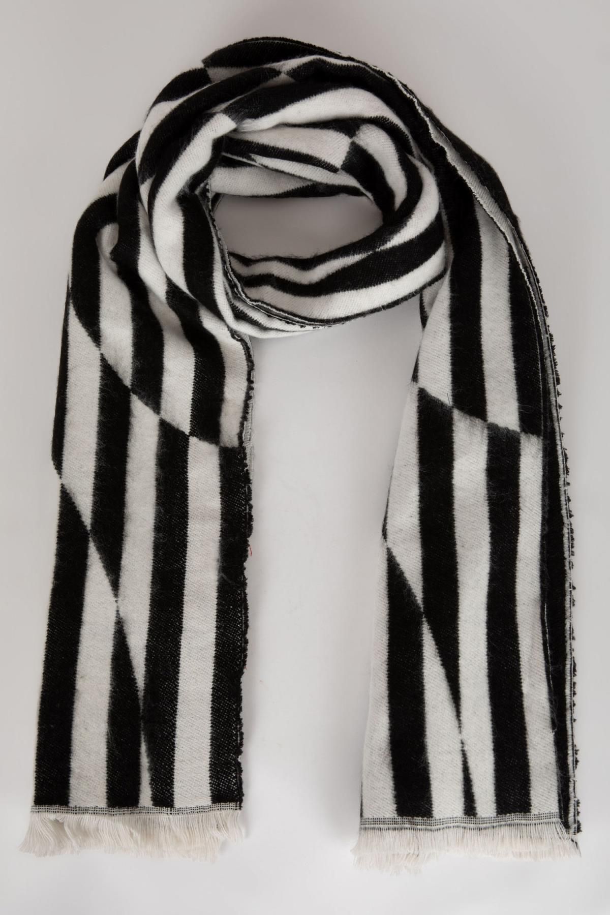 DEFACTO Women's Striped Tasseled Scarf