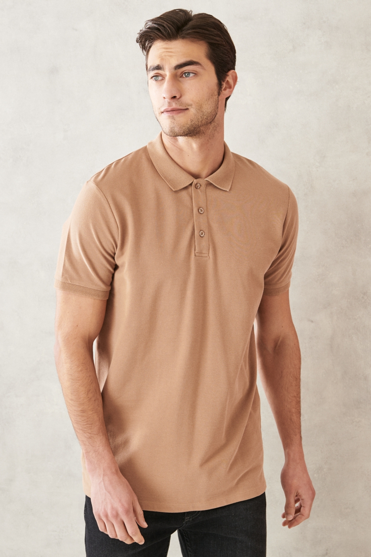 Levně ALTINYILDIZ CLASSICS Pánské tričko s rolovacím límcem ze 100% bavlny Slim Fit Slim Fit Polo Neck s krátkým rukávem.