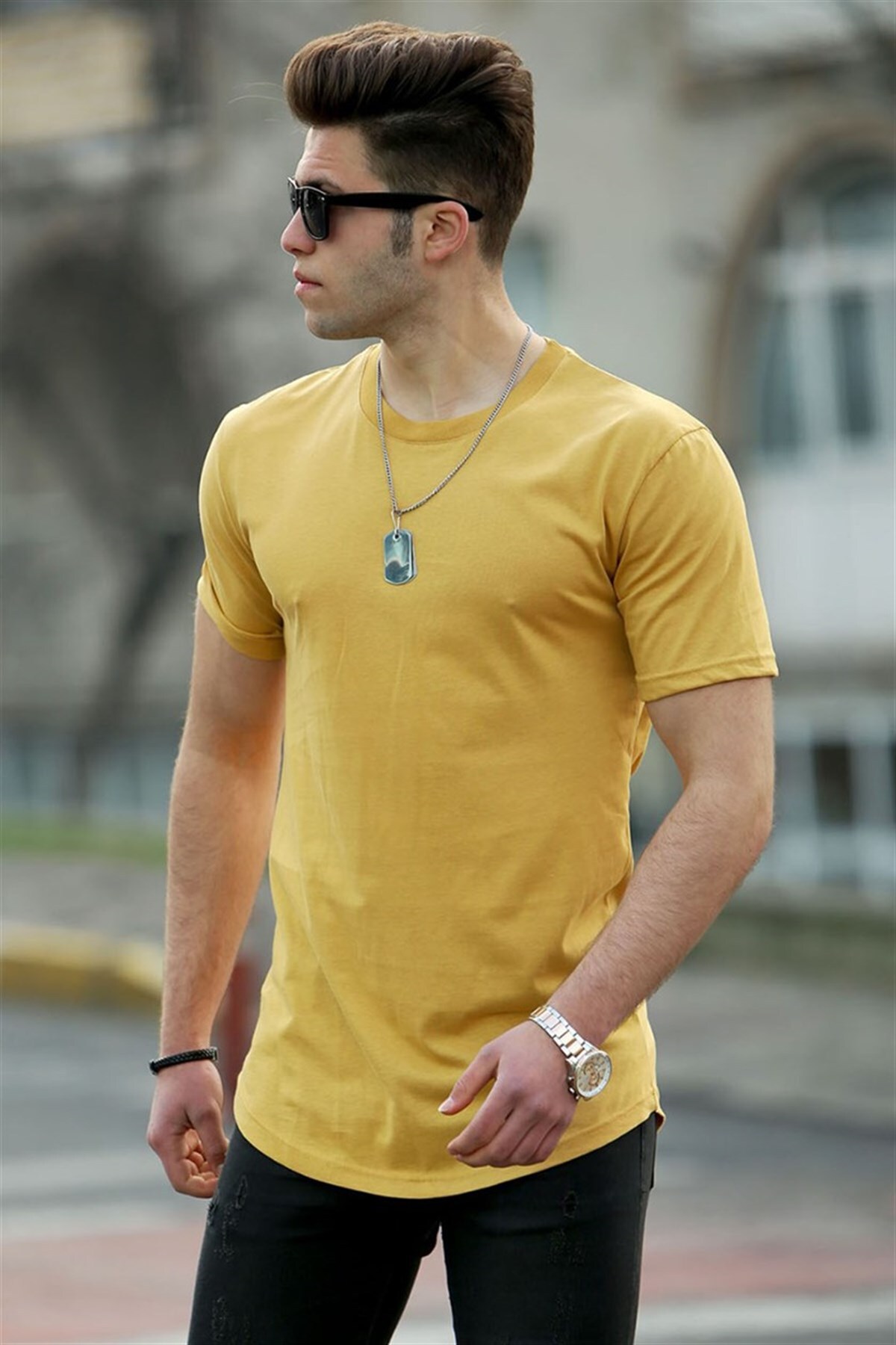 Levně Madmext Pánské Basic žluté tričko 4500