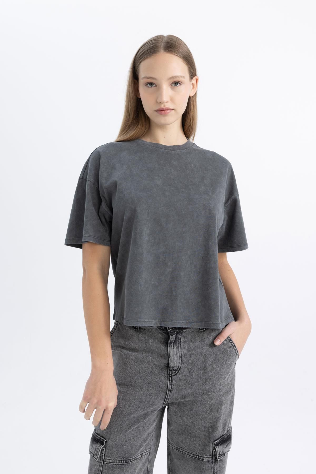 DEFACTO Cool Oversize Fit Washed Faded Effect Short Sleeve T-Shirt