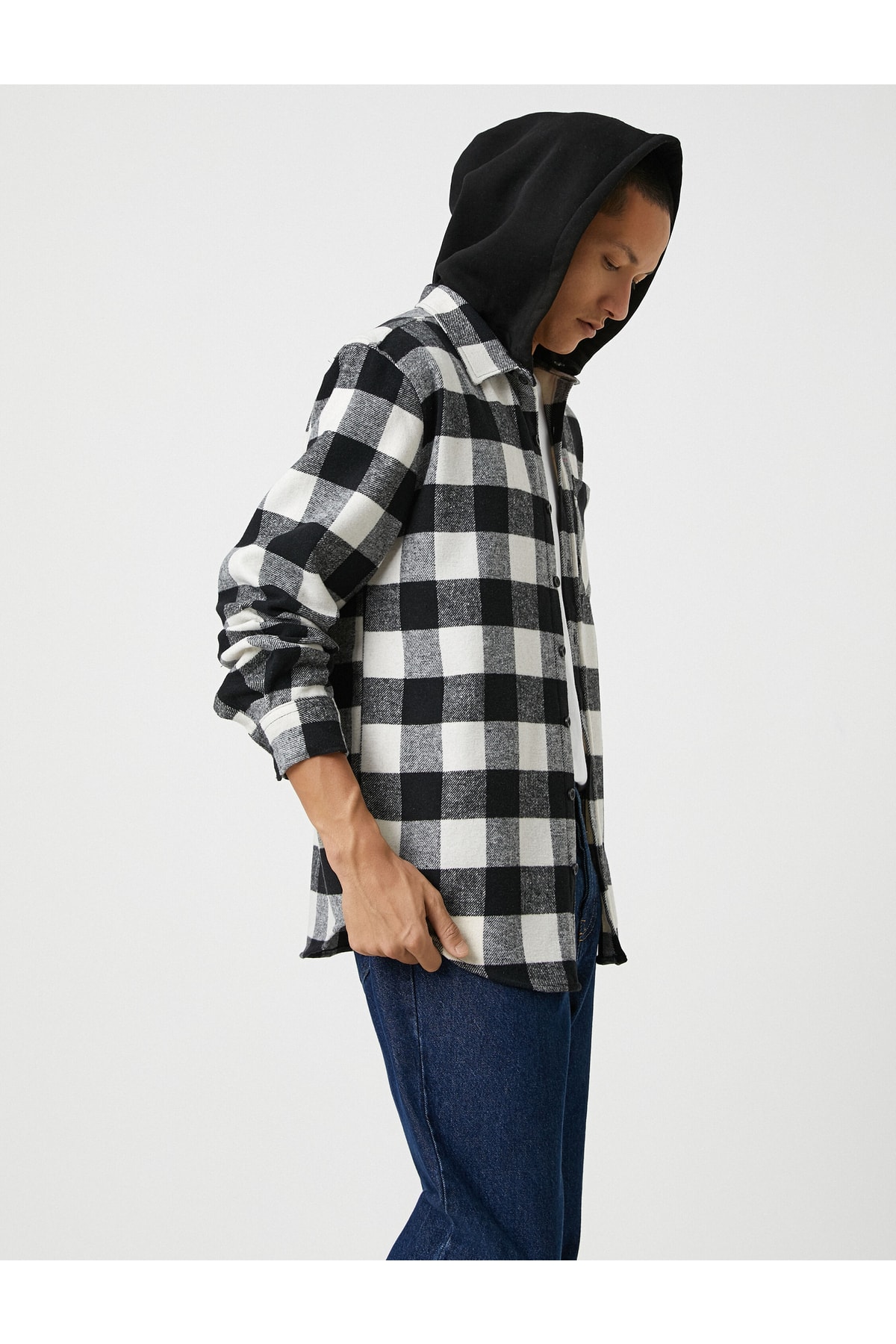Levně Koton Lumberjack Shirt with a Hooded Pocket Detailed Long Sleeve