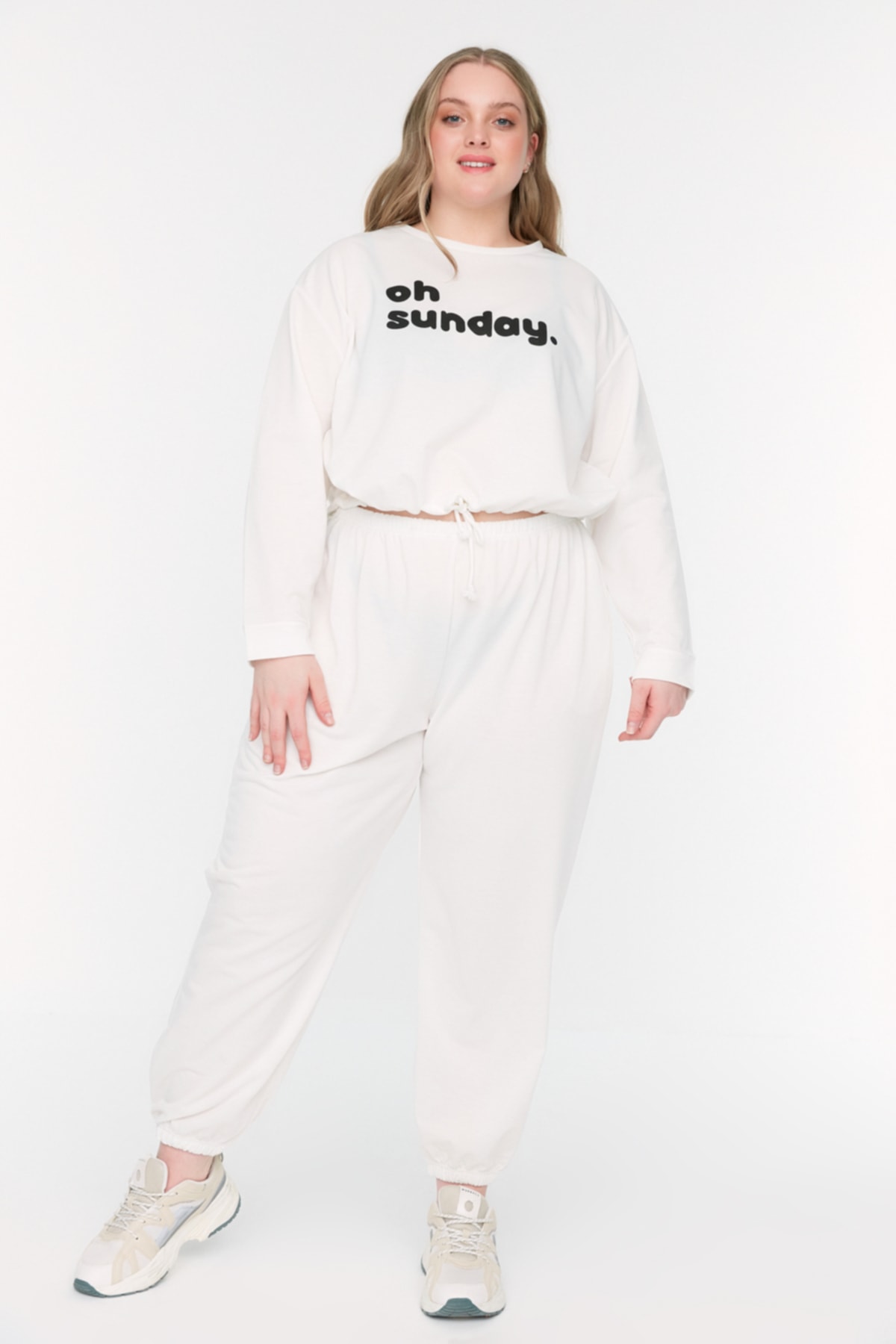 Trendyol Curve Ecru Printed Knitted Pajamas Set
