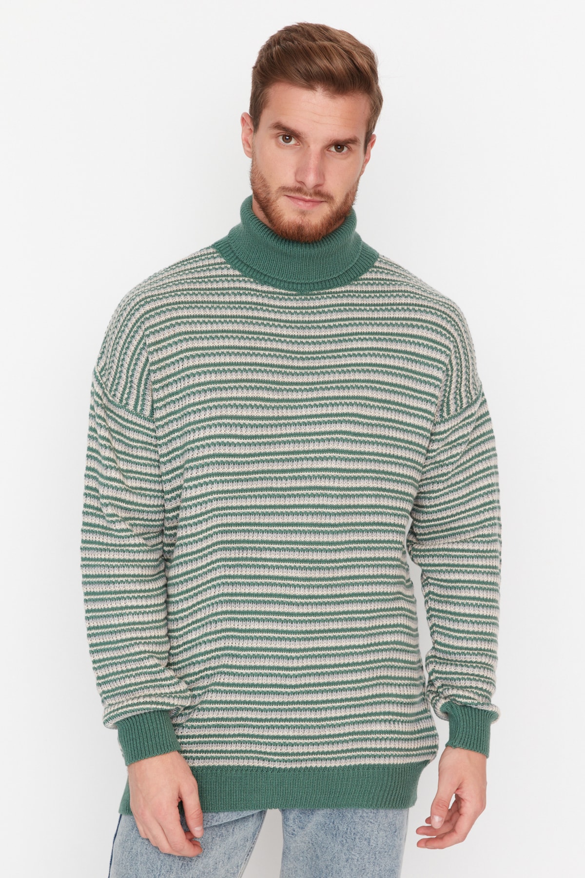 Levně Trendyol Mint Oversize Fit Turtleneck Striped Knitwear Sweater
