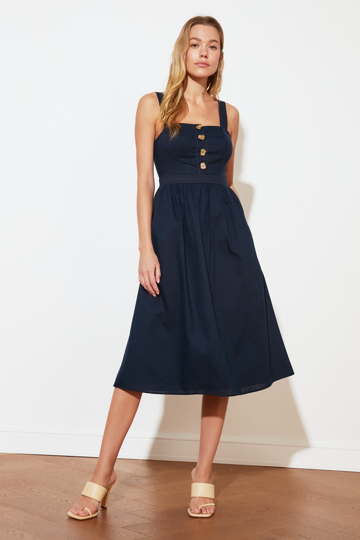 Women’s dress Trendyol Button detailed