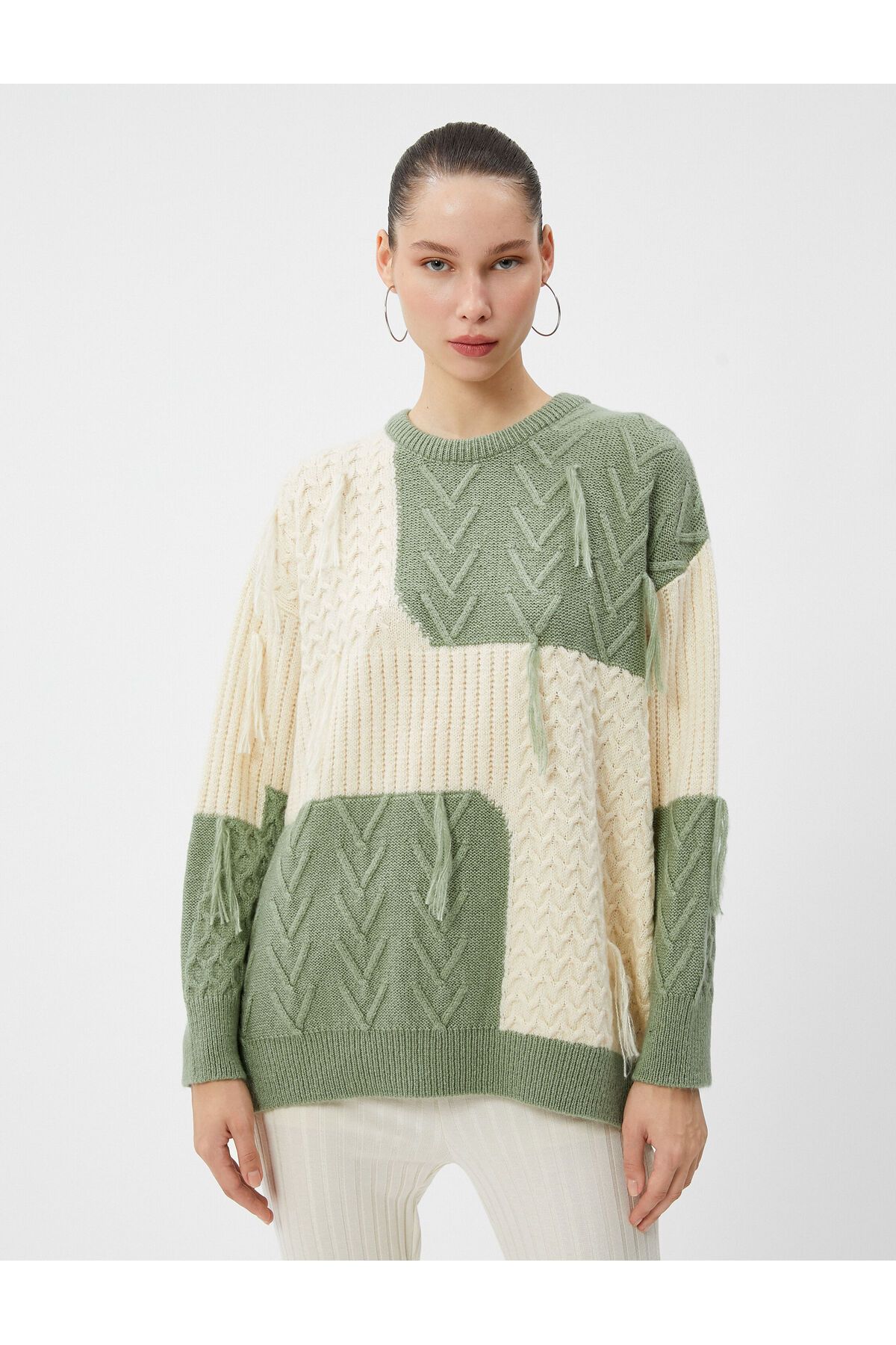 Koton Knitwear Sweater Color Block Tassel Detail Relaxed Fit Crew Neck