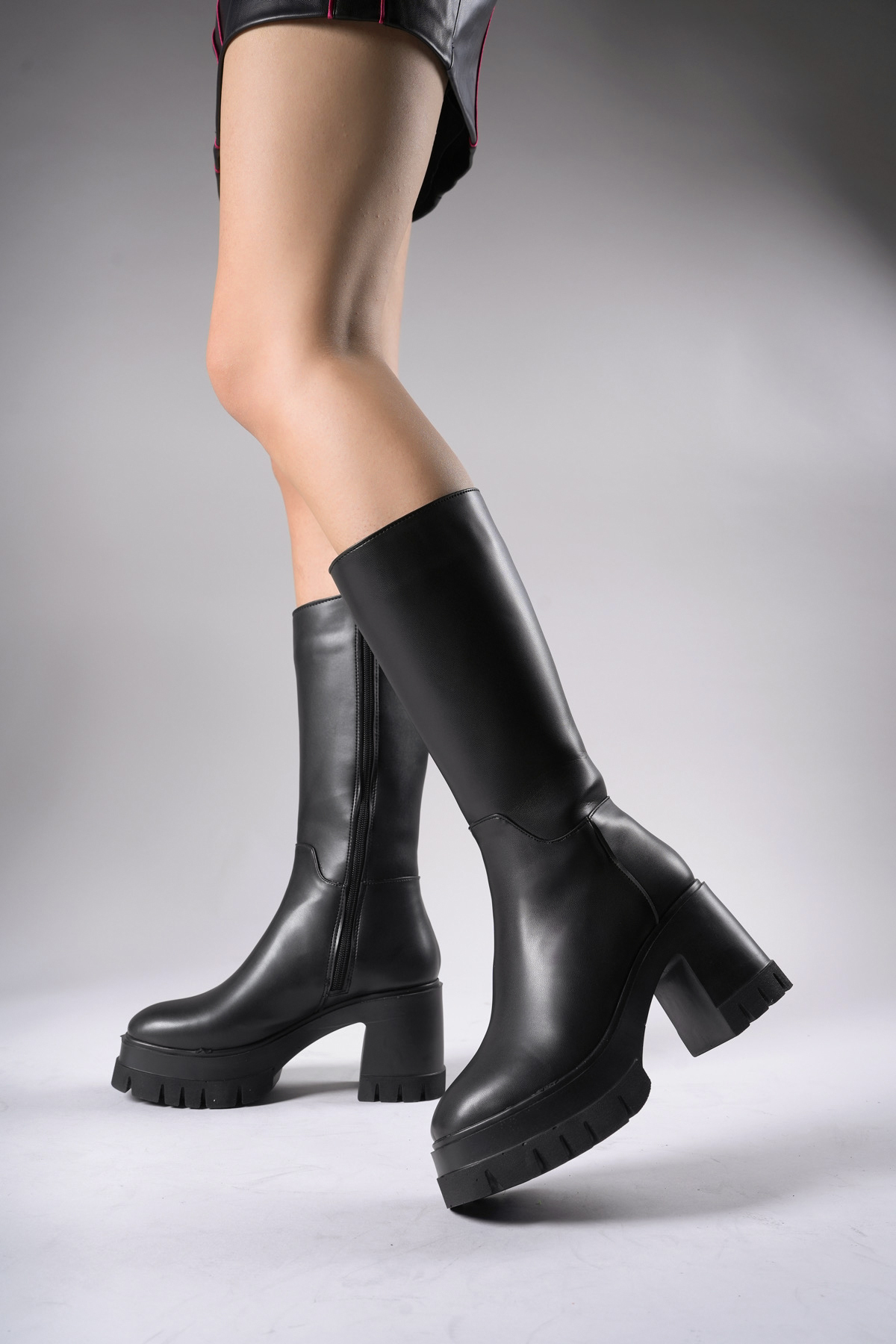 Riccon Lvamel Women's Below Knee Heeled Boots 0012501 Black Skin