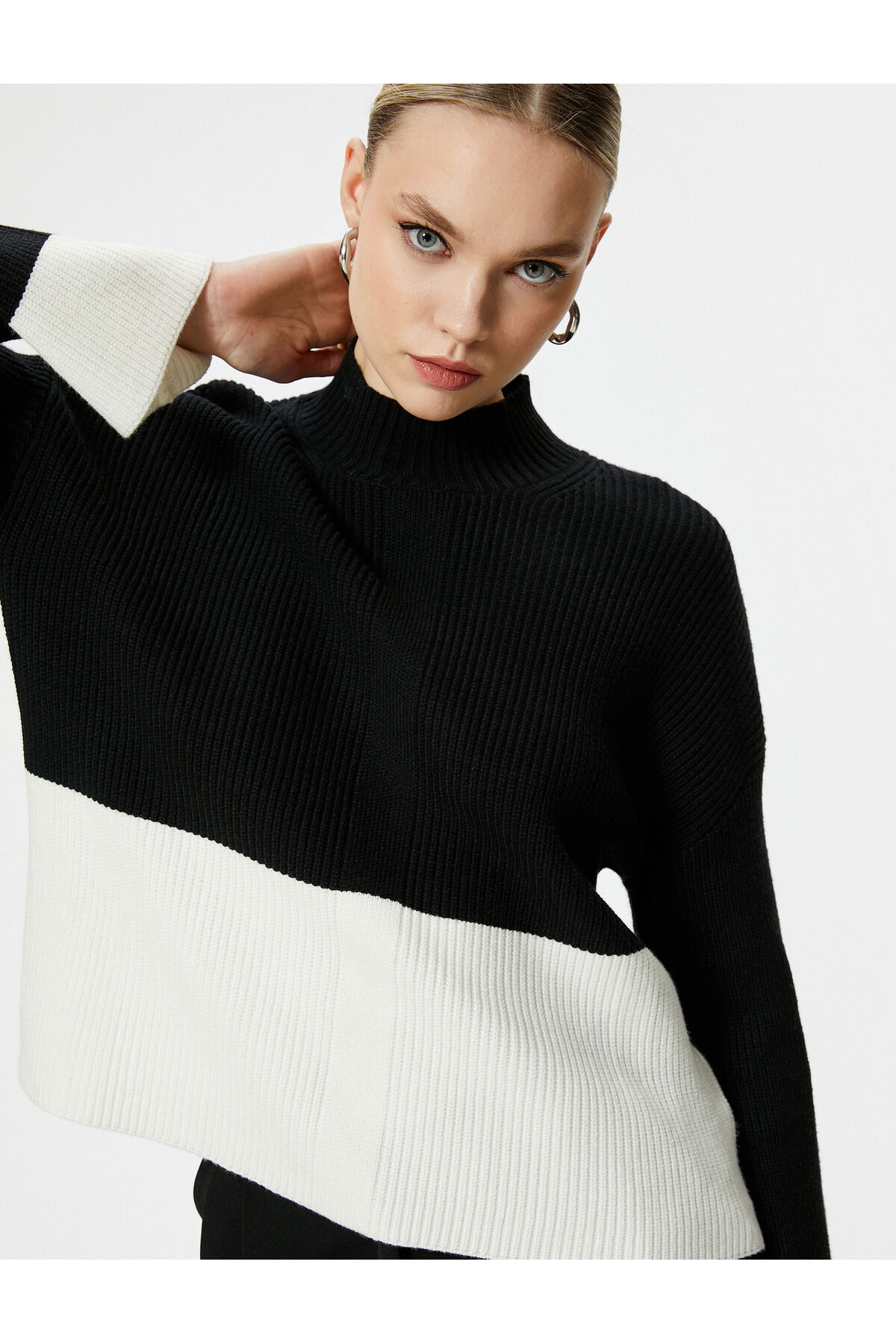 Levně Koton Knitwear Sweater Half Turtleneck