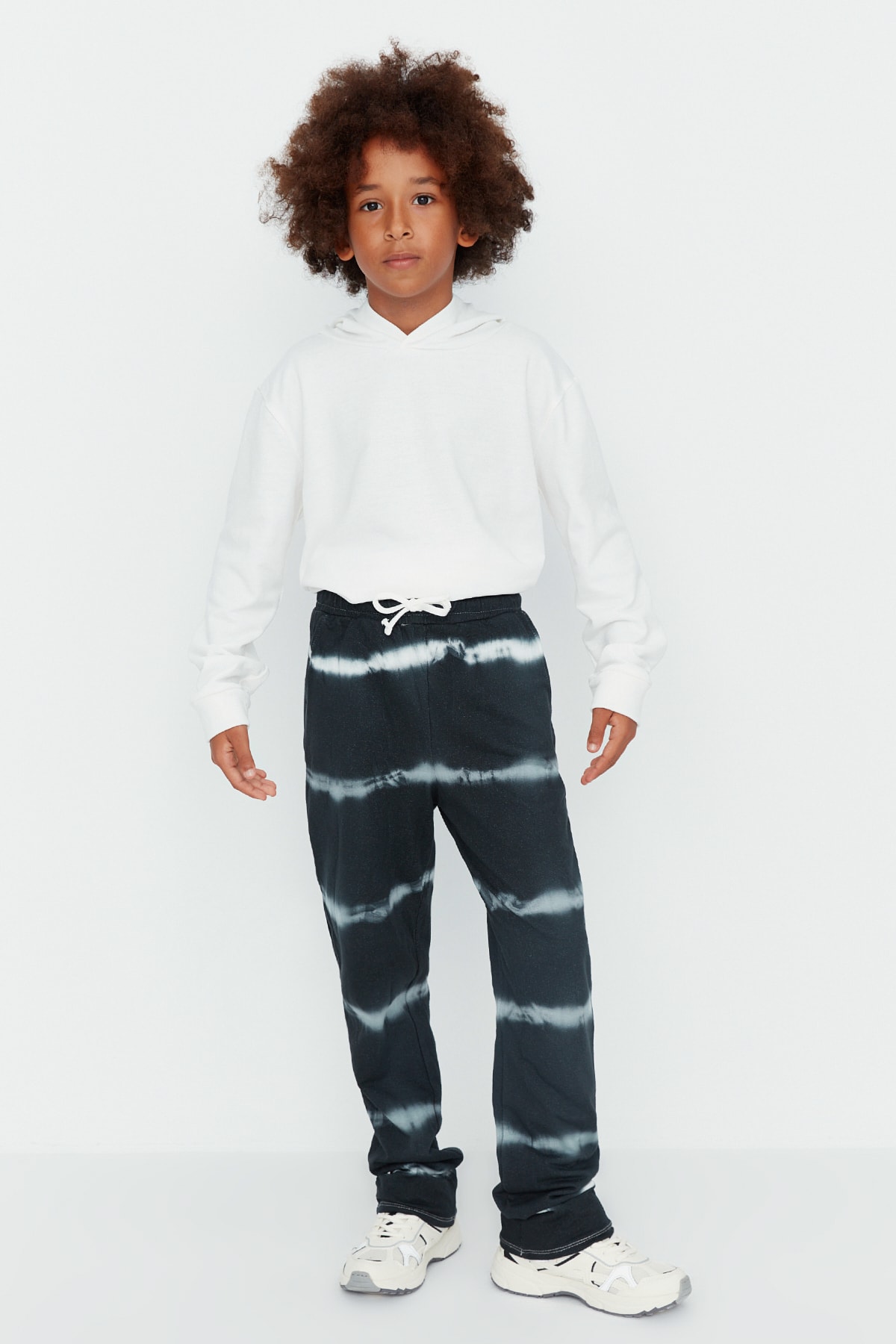 Levně Trendyol Anthracite Tie-Dye Patterned Boy Knitted Sweatpants
