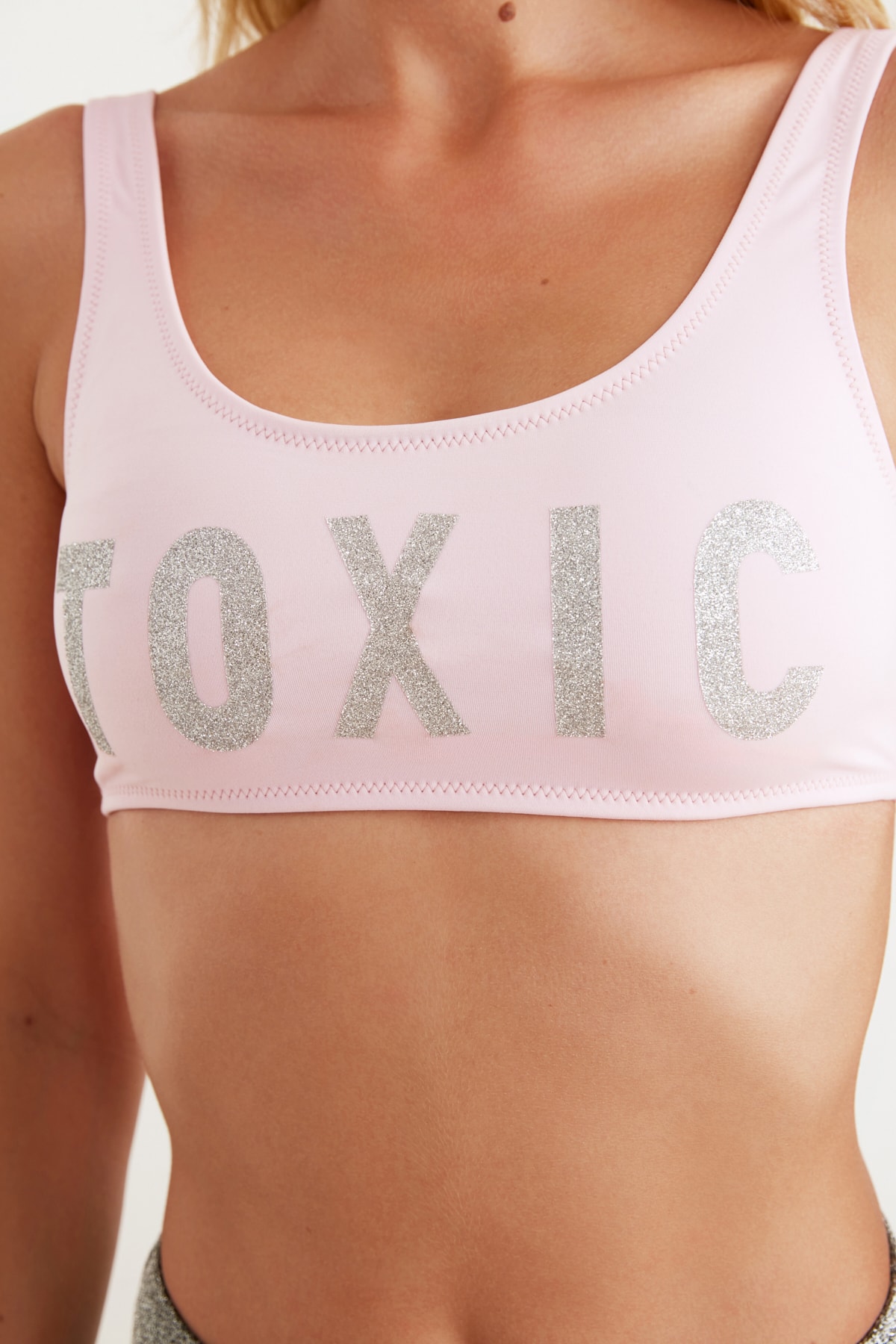 Trendyol White Slogan Bikini Top