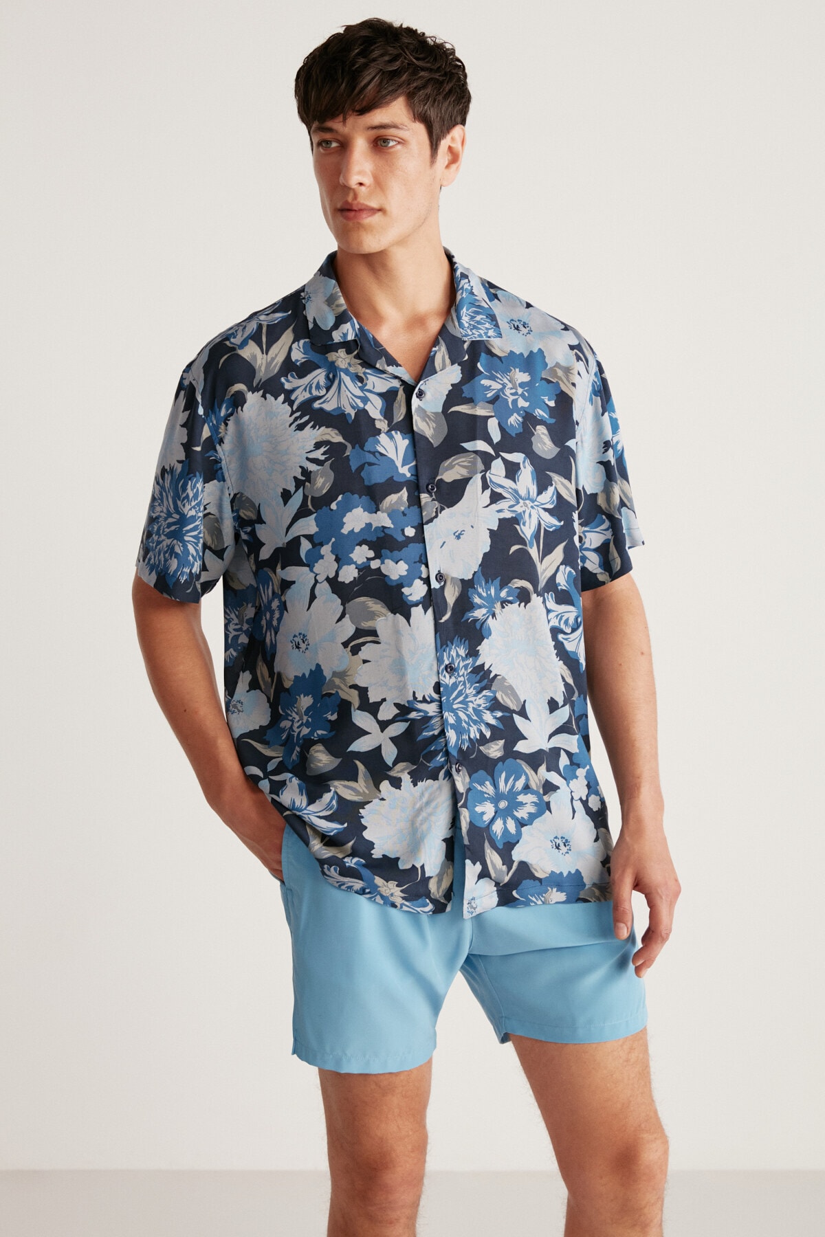 GRIMELANGE Paros Men's Patterned Flowy Thin Pillow Fabric Summer Multi Color Shirt