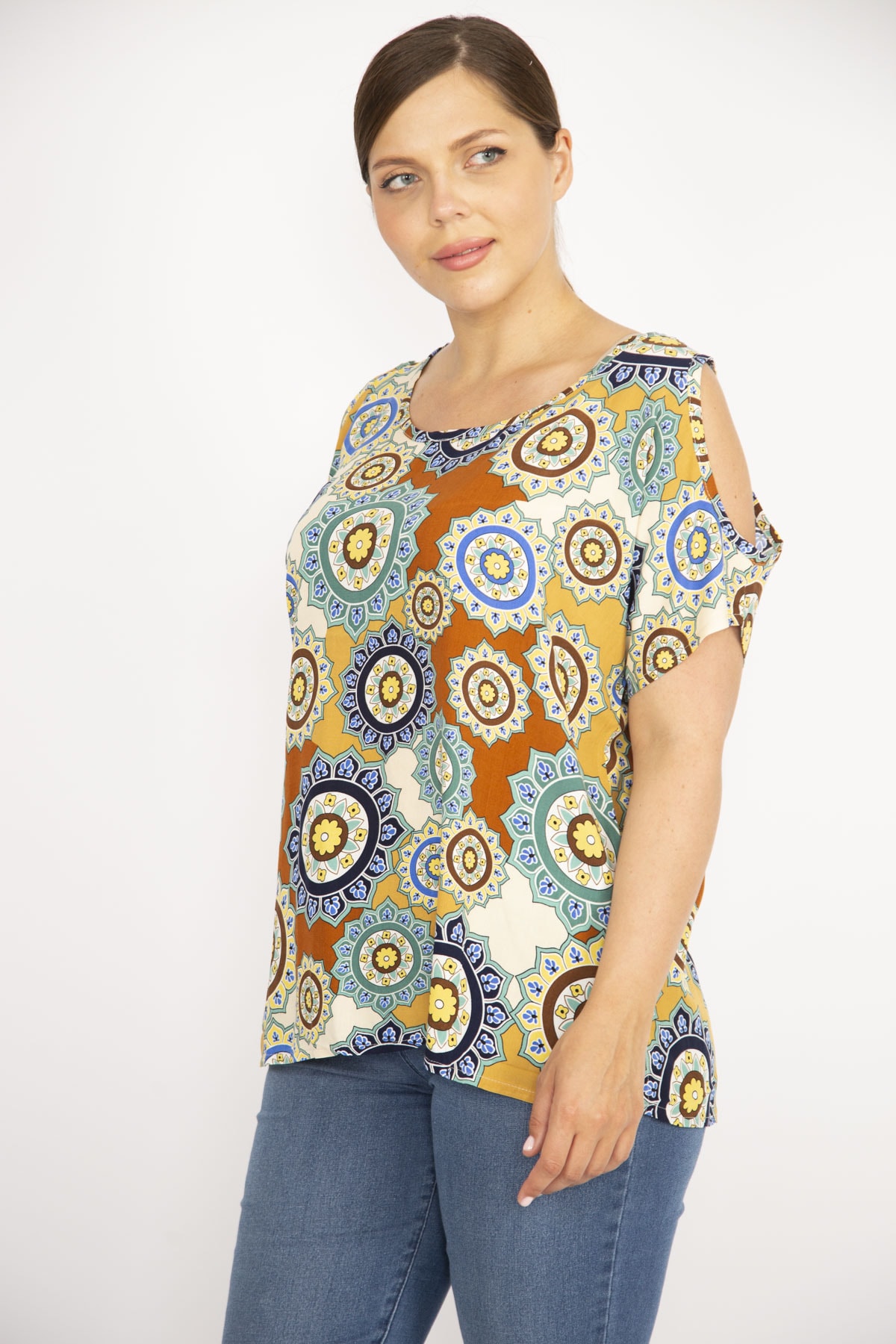 Levně Şans Women's Colorful Plus Size Woven Viscose Fabric Decollete Shoulder Blouse