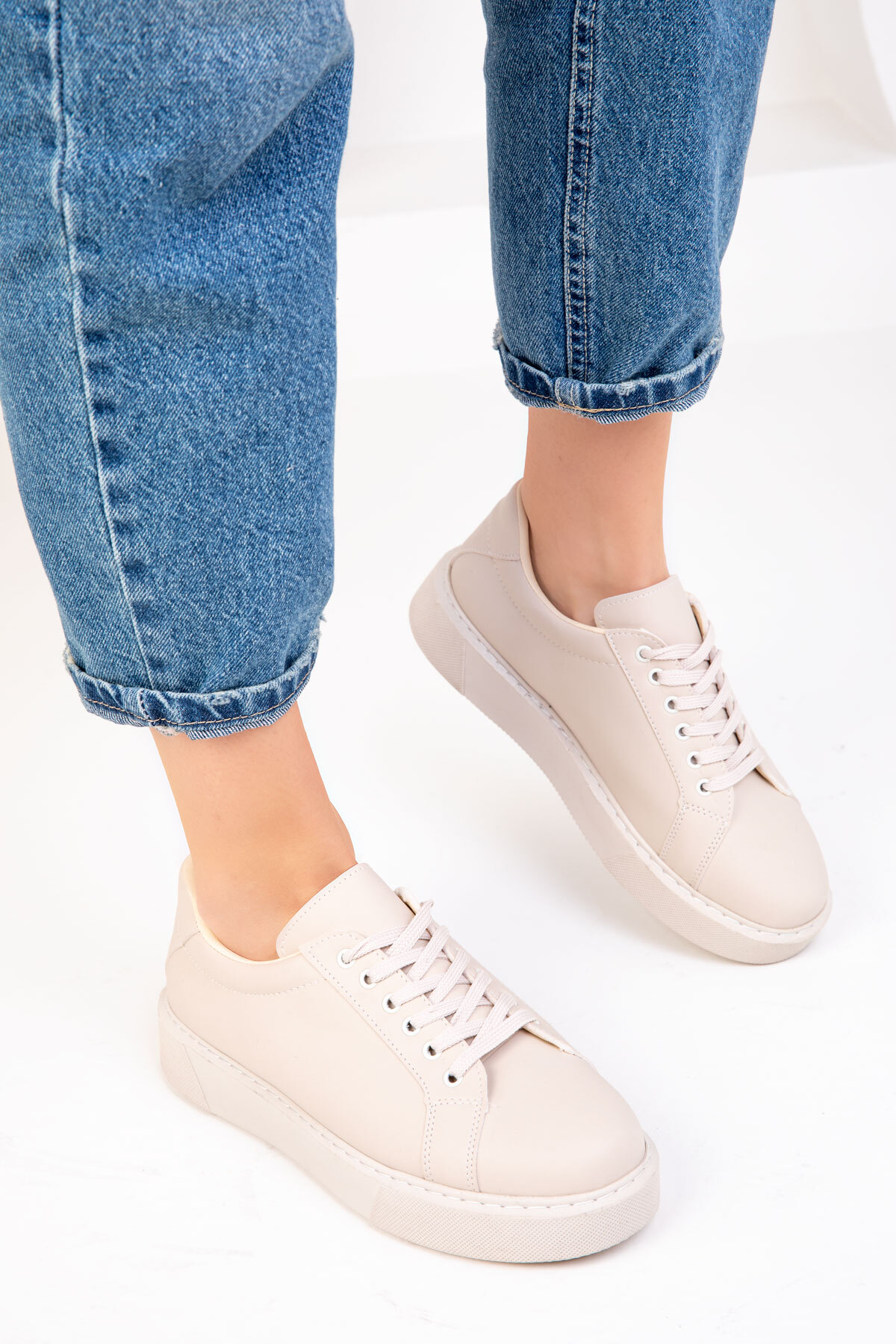 Soho Beige Women's Sneakers 18760