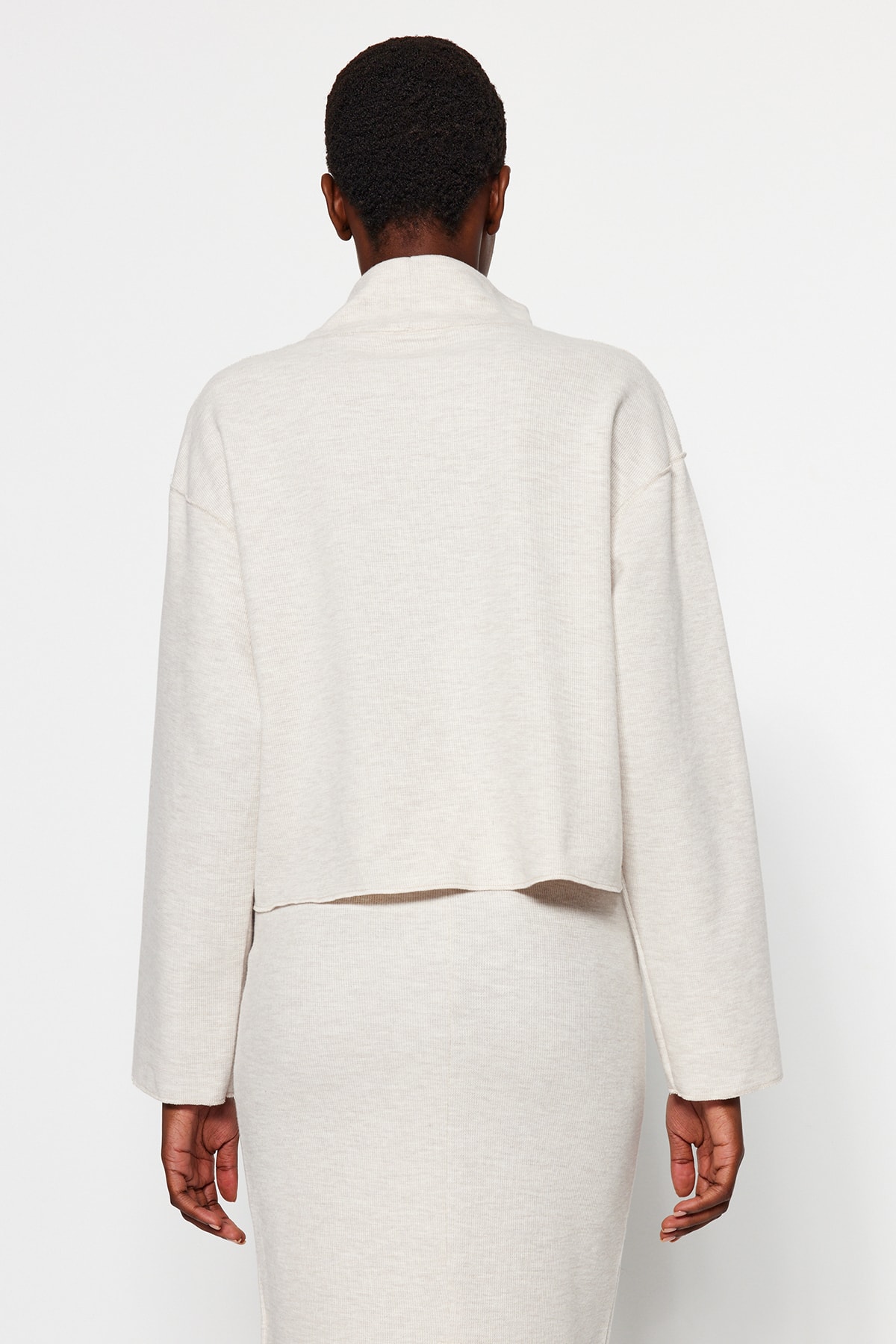 Trendyol Bej Salonic/Tricot Aspect Guler in picioare Relaxat/Confortabil Fit Low Sleeve Tricotat Bluza