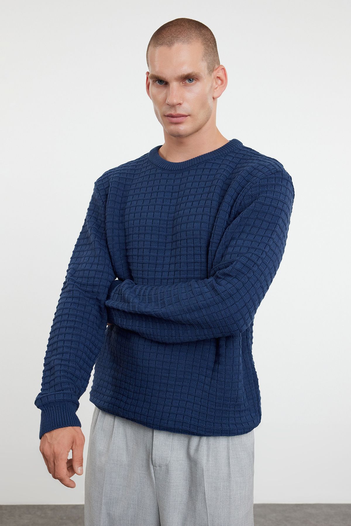 Trendyol Indigo Regular Crew Neck Textured Knitwear Sweater