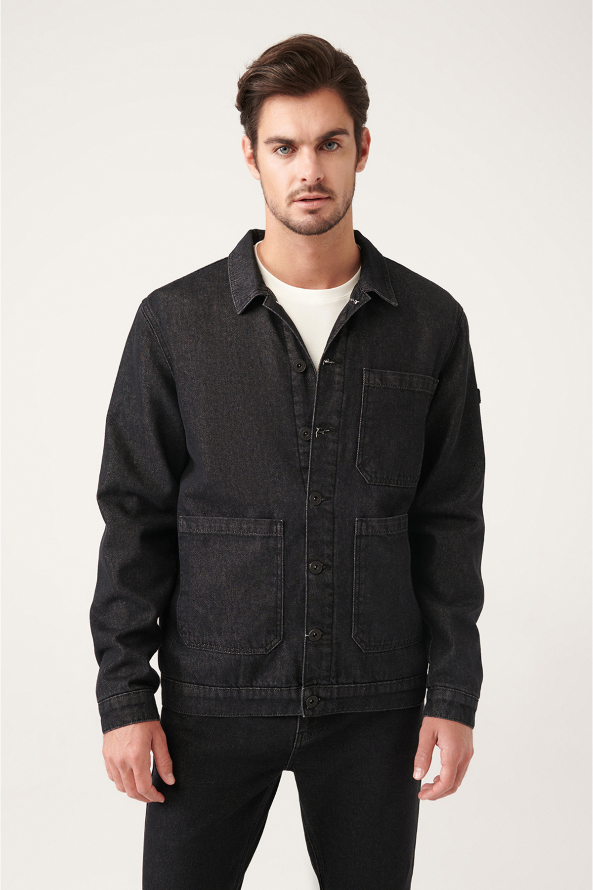 Levně Avva Men's Black Classic Collar 100% Cotton Comfort Fit Comfortable Cut Denim Coat