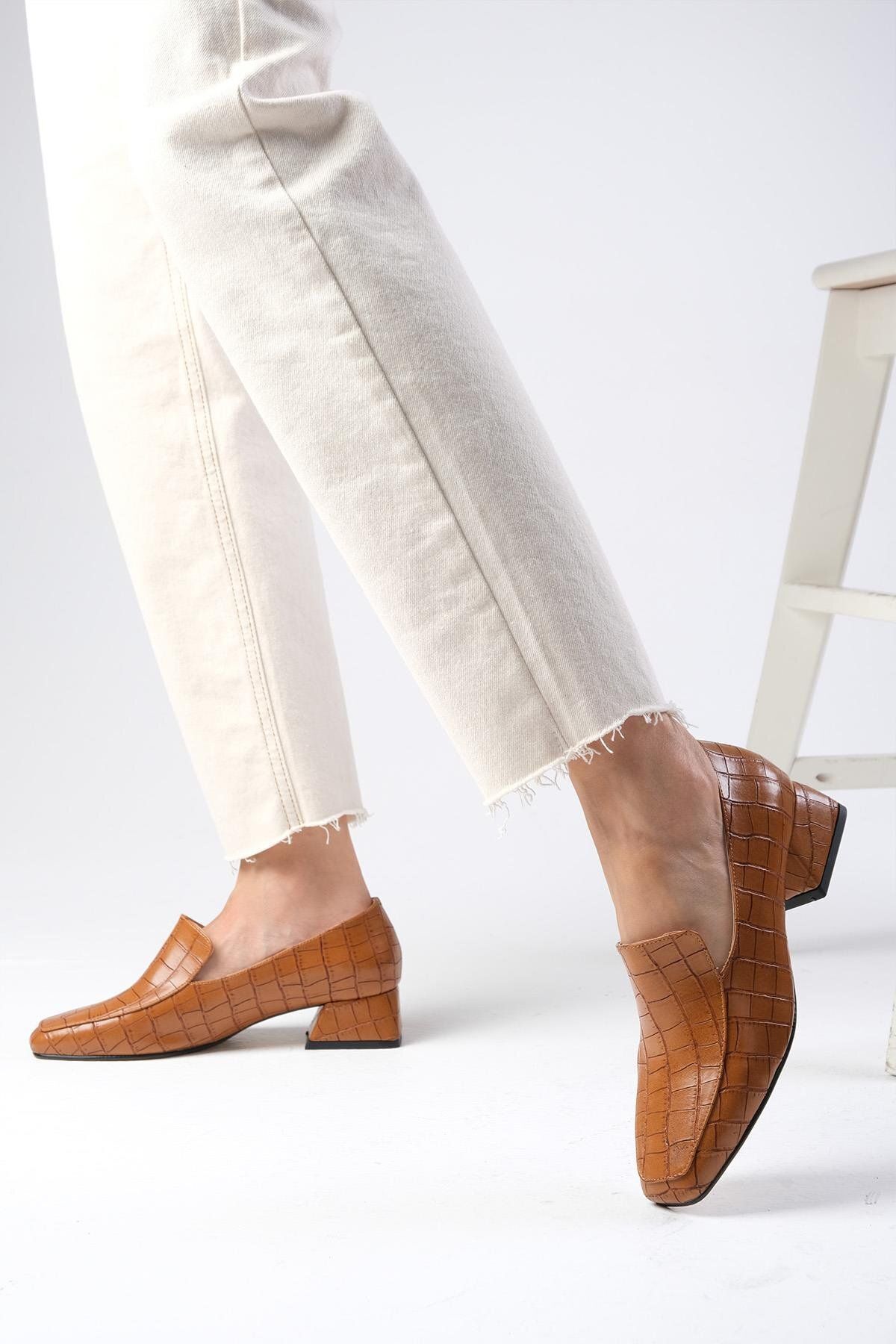 Mio Gusto Gaia Tan Color Animal Patterned Flat Toe Women's Short Heeled Shoes