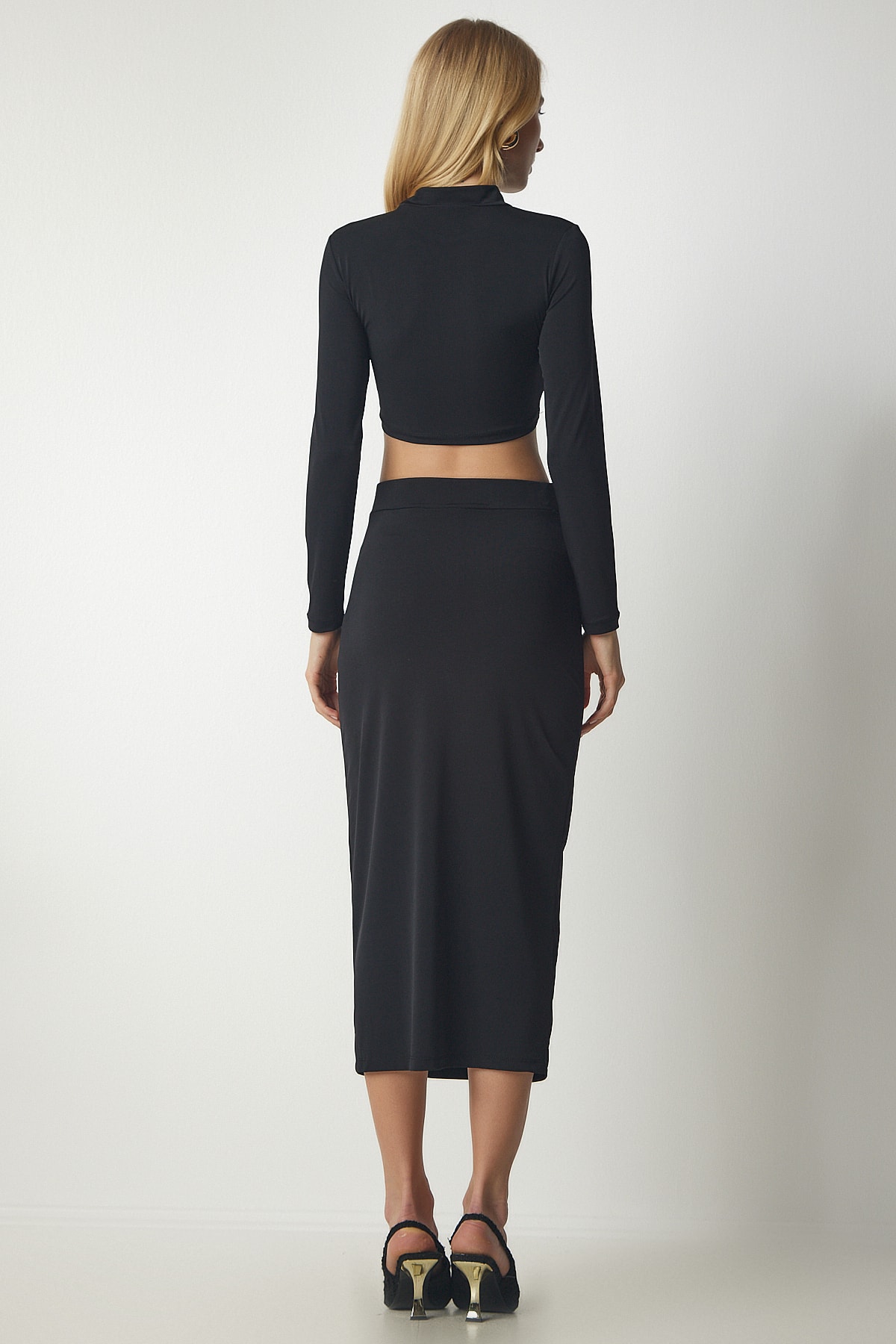 Happiness İstanbul Women&#039;s Black Sandy Stand-Up Collar Crop Skirt Suit